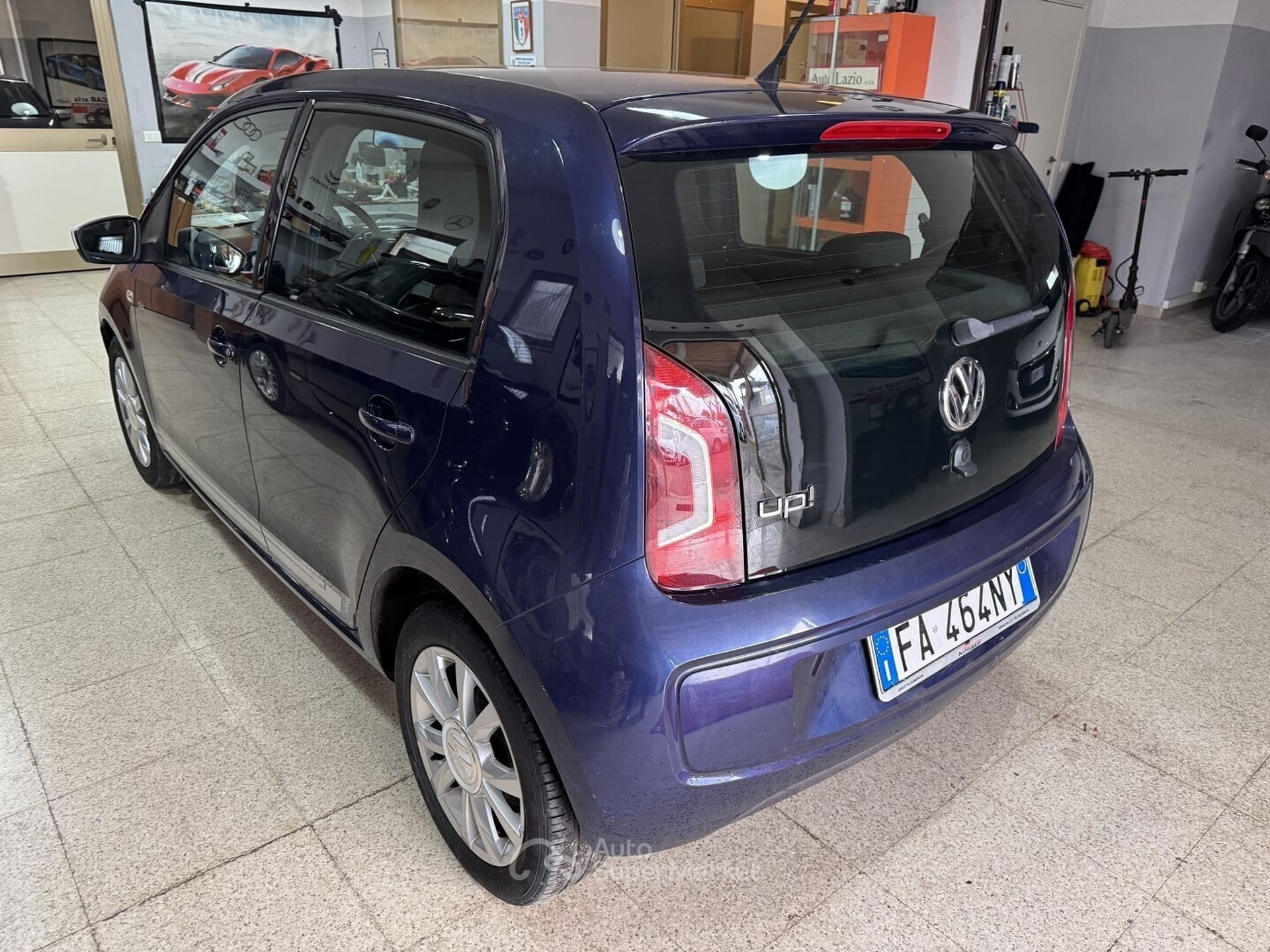 Volkswagen up!