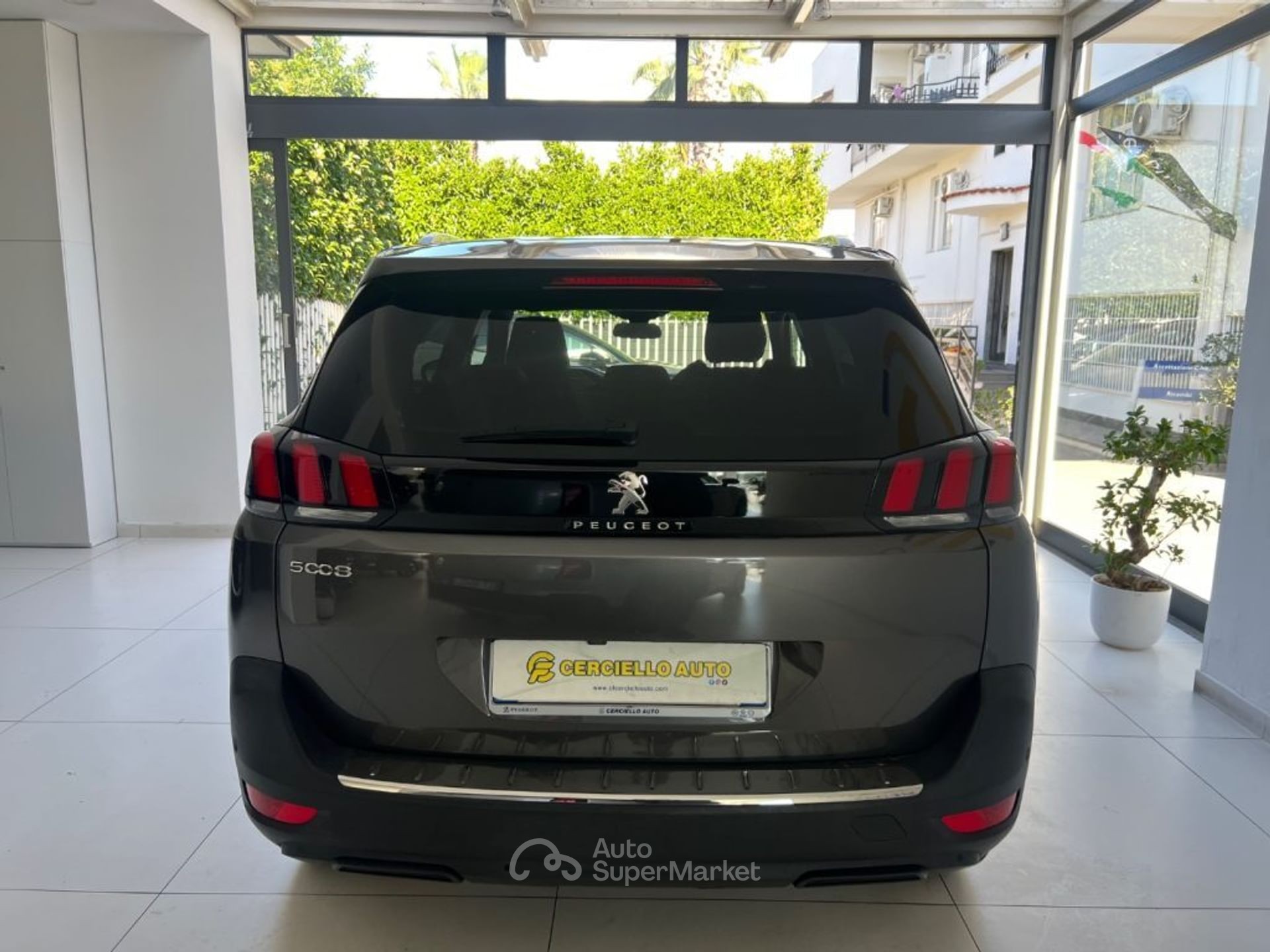 Peugeot 5008
