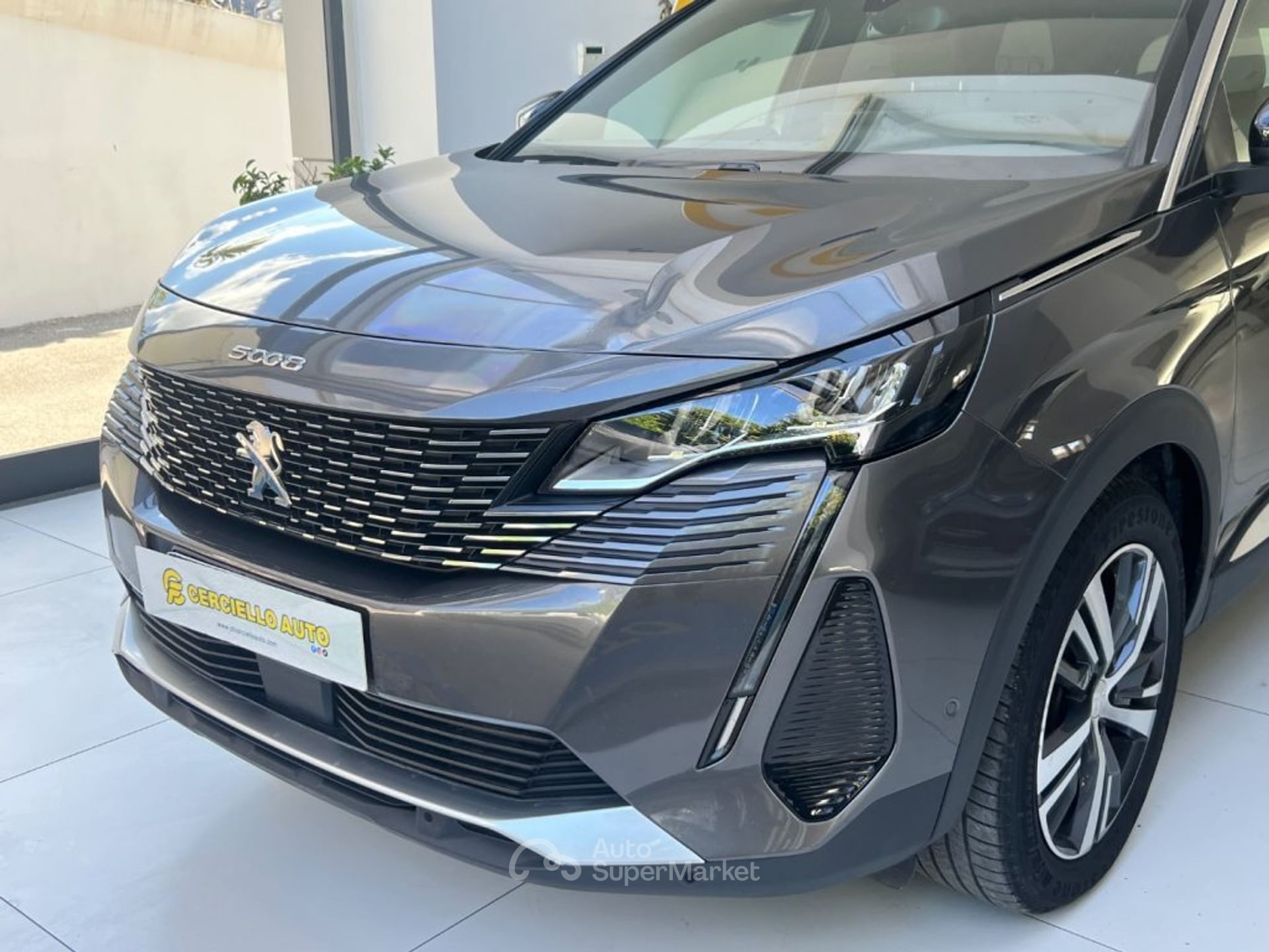Peugeot 5008