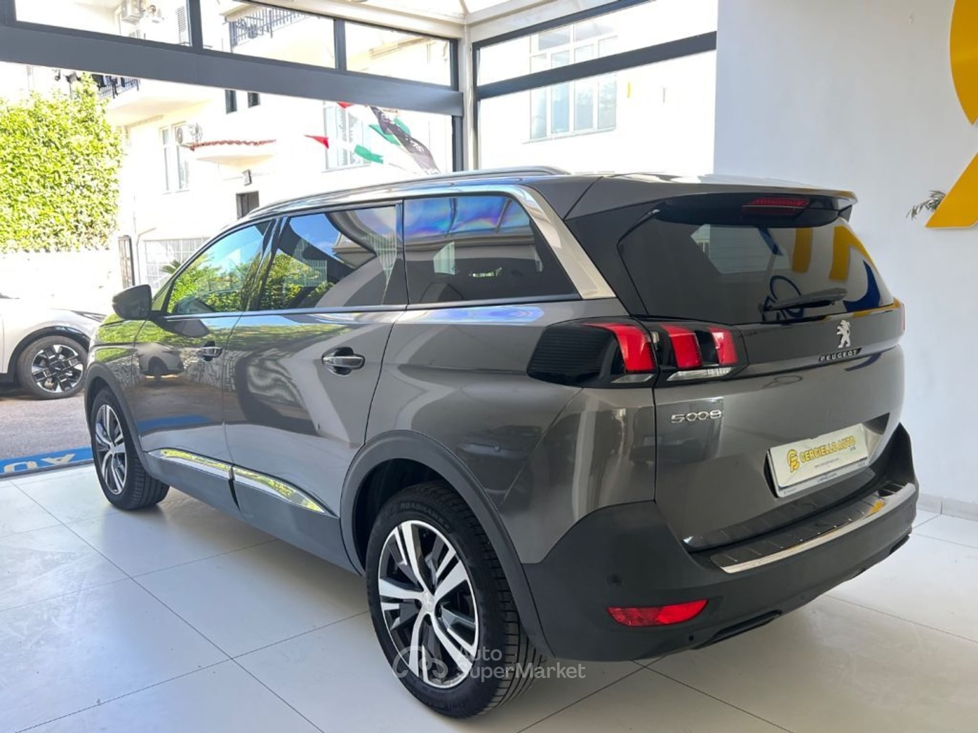 Peugeot 5008