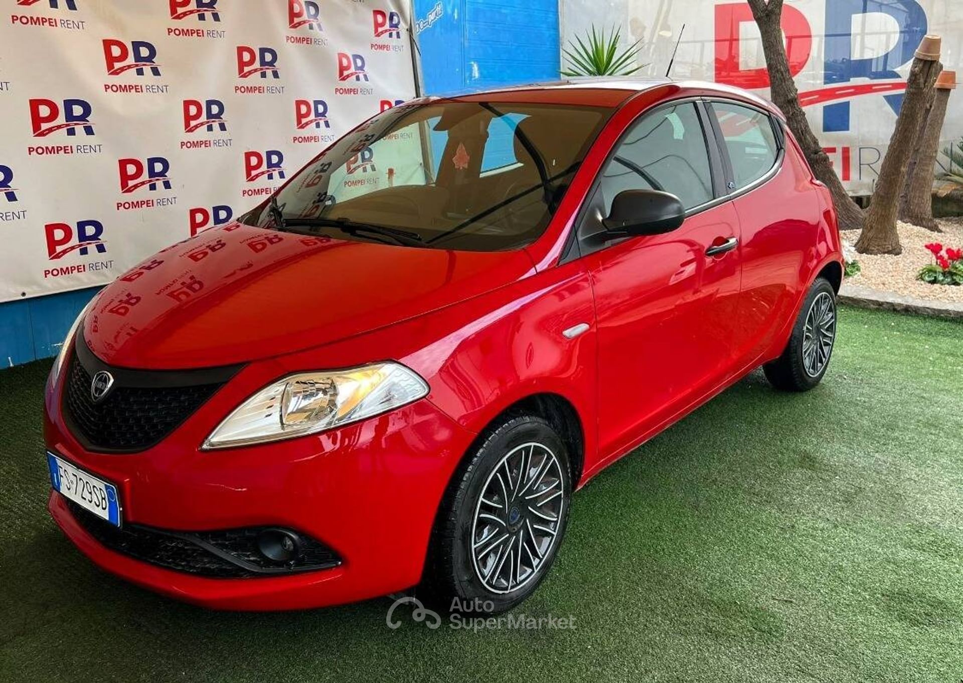 Lancia Ypsilon