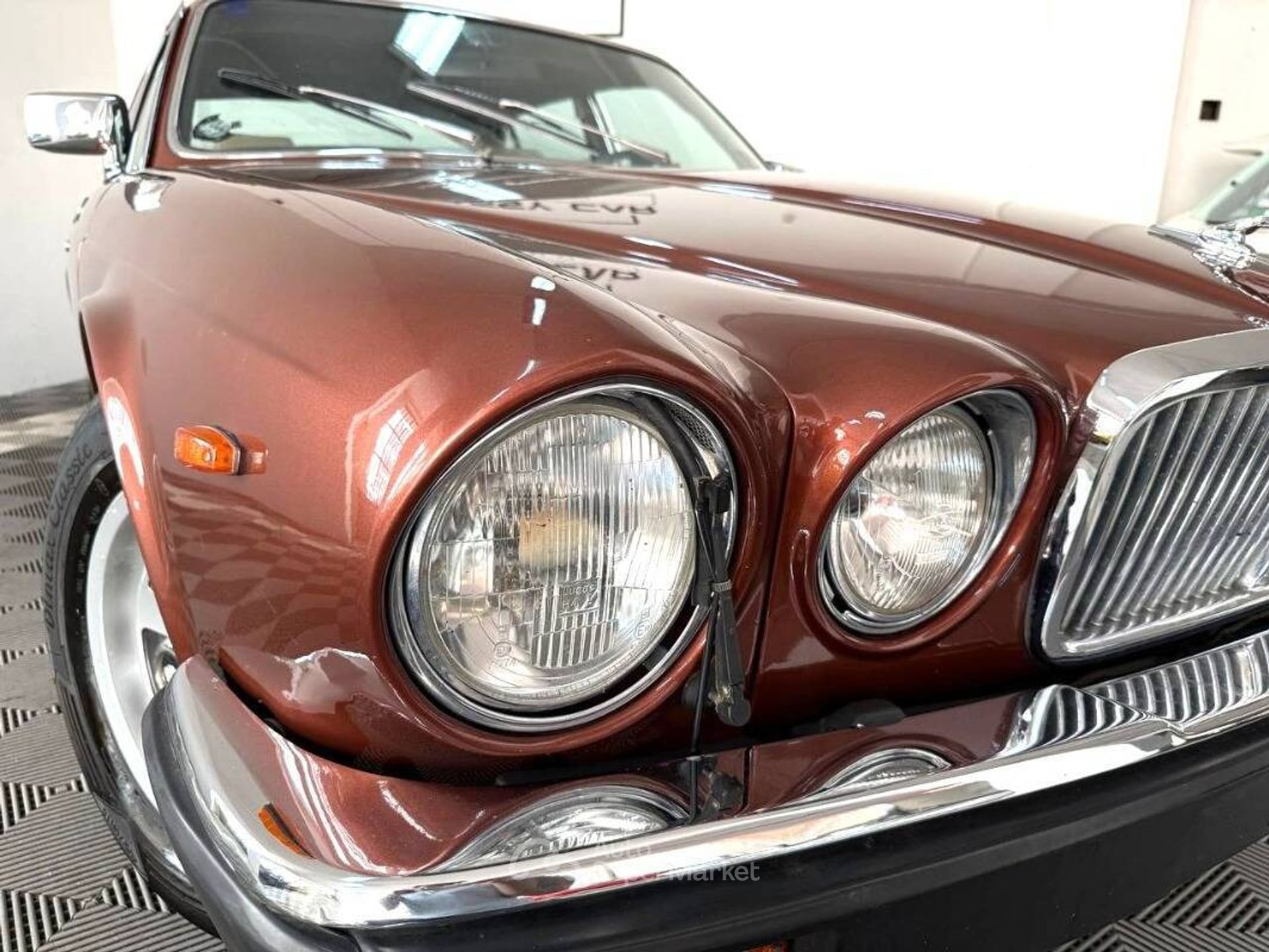 Jaguar XJ6