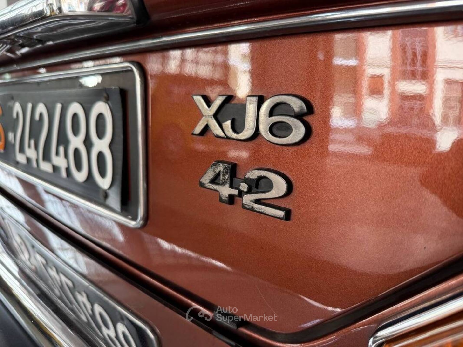 Jaguar XJ6