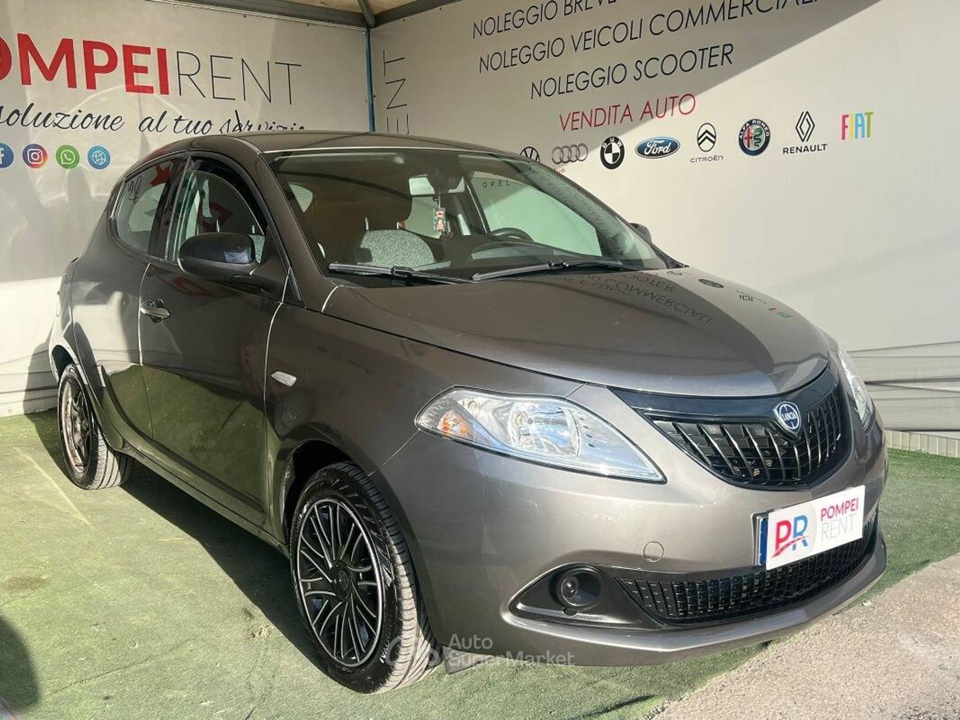 Lancia Ypsilon