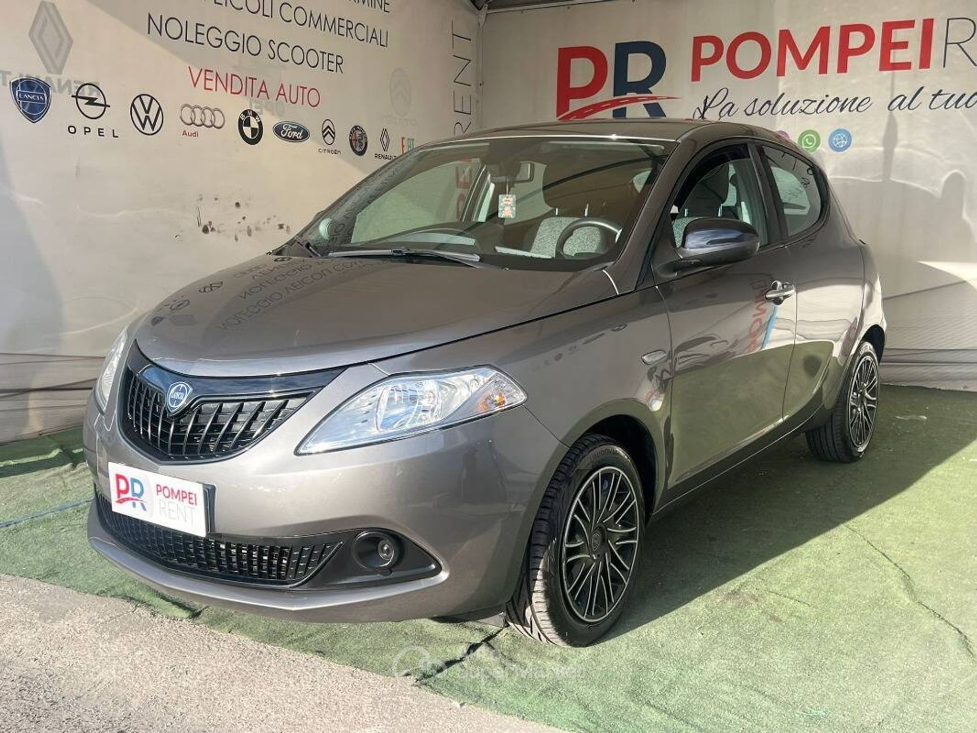 Lancia Ypsilon