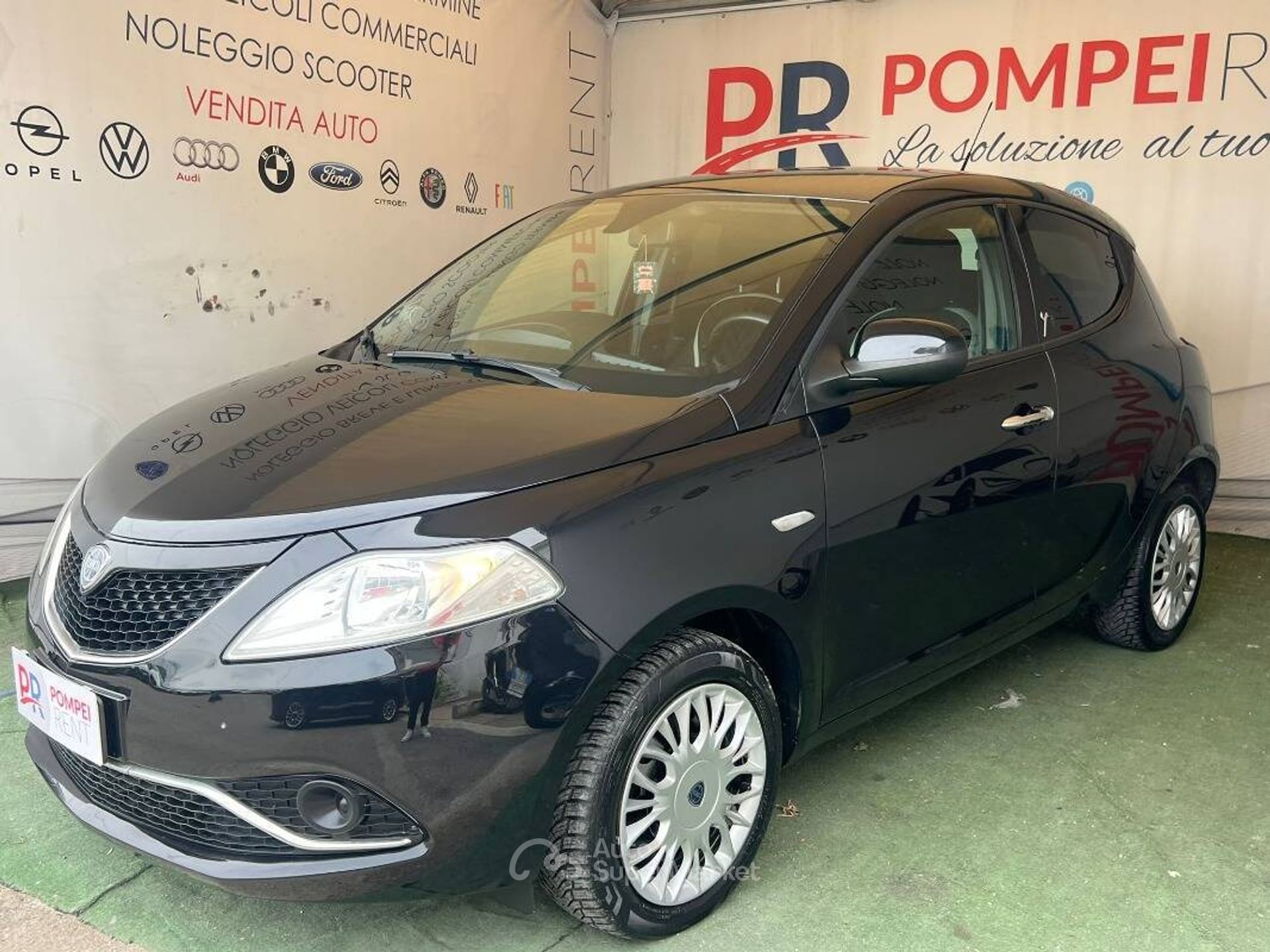 Lancia Ypsilon