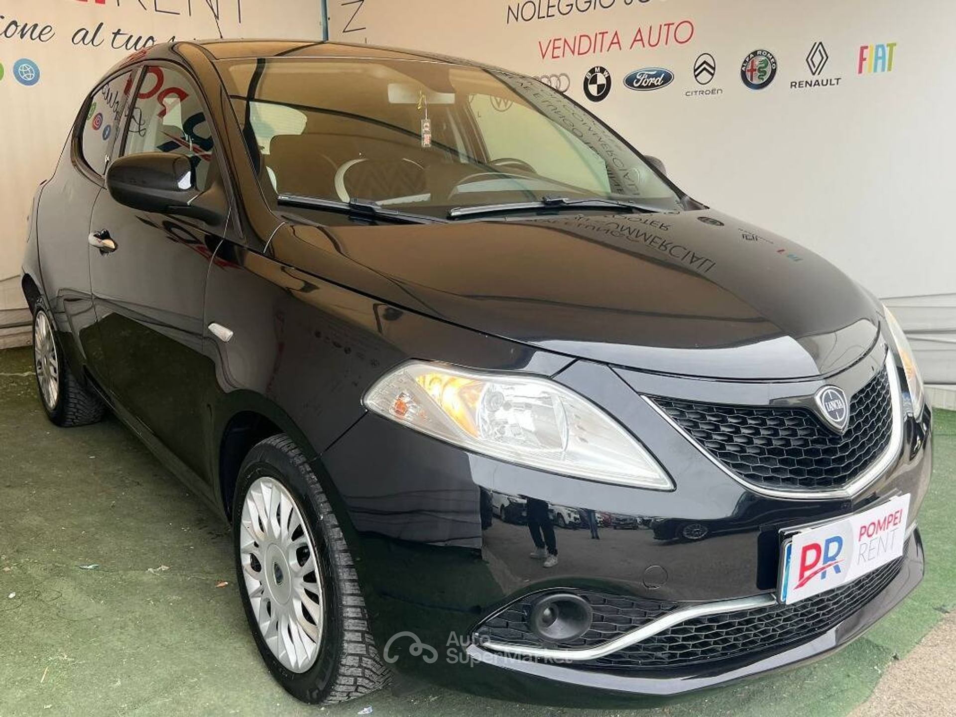 Lancia Ypsilon
