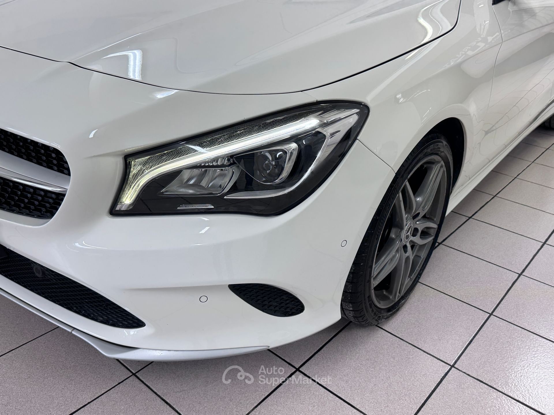 Mercedes-Benz CLA