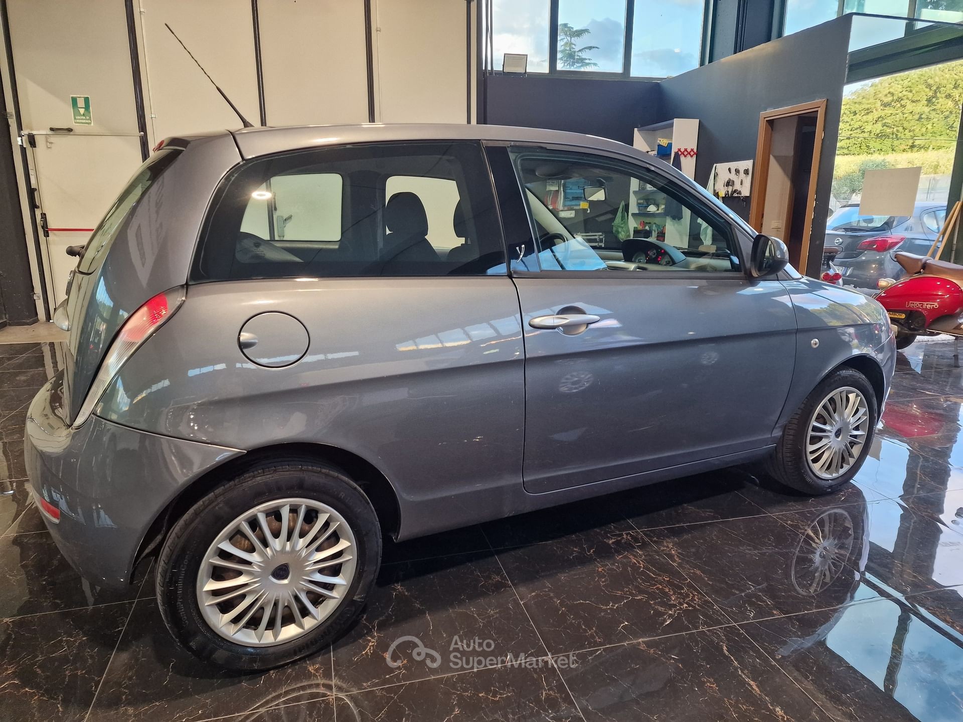 Lancia Ypsilon