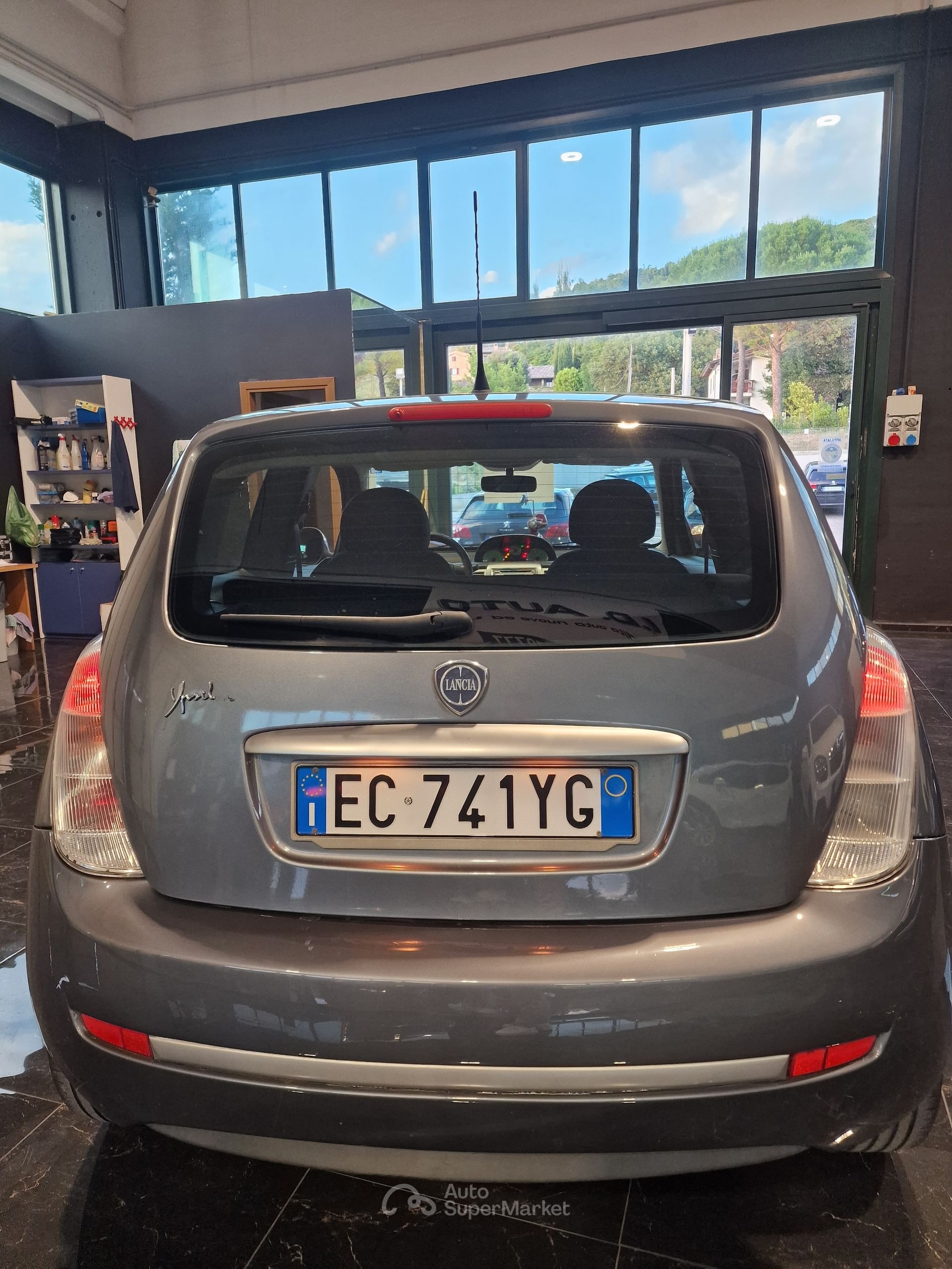 Lancia Ypsilon