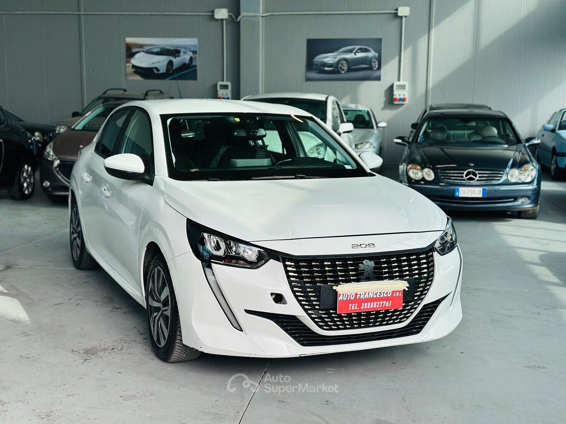 Peugeot 208