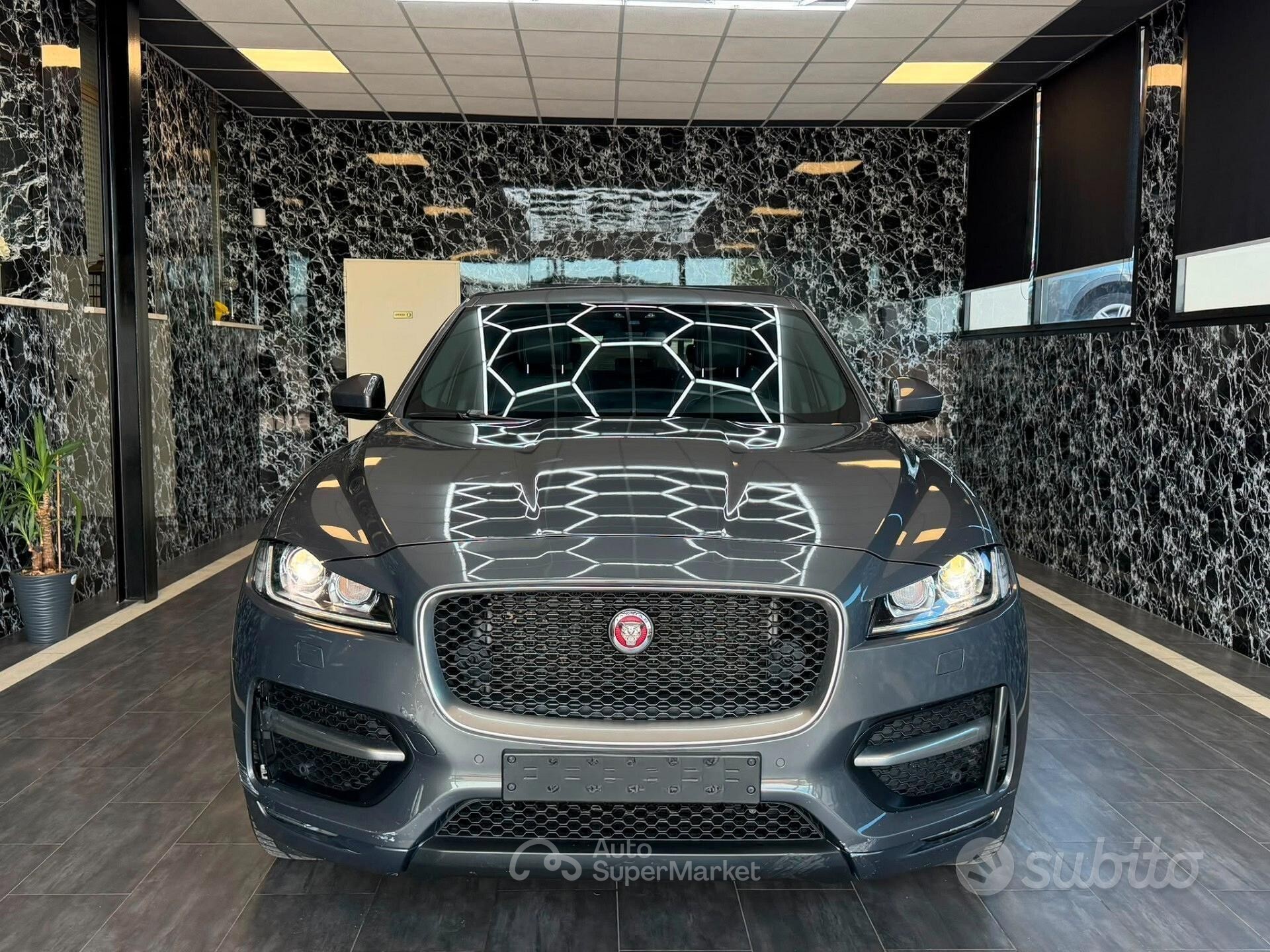 Jaguar F-Pace