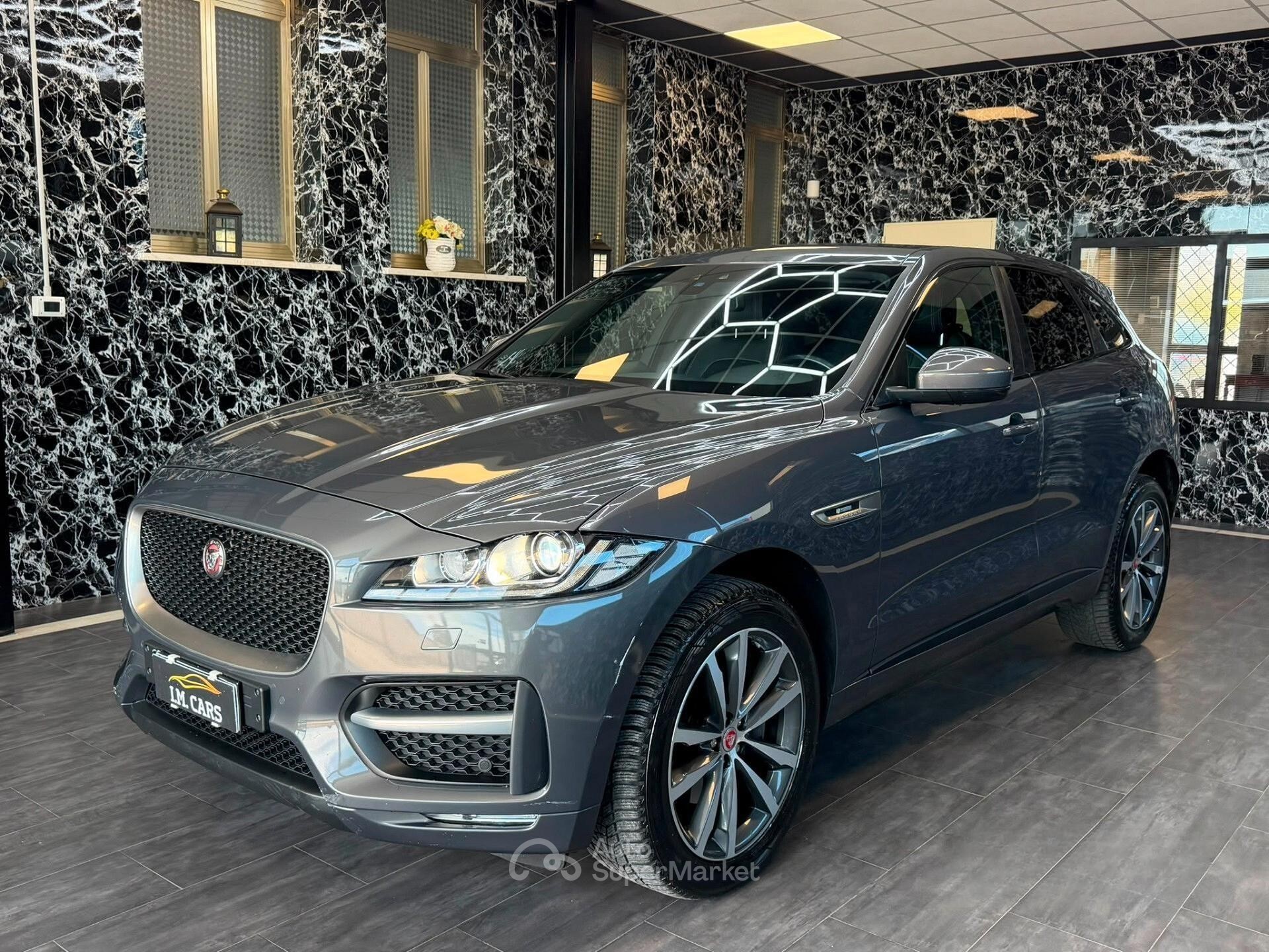 Jaguar F-Pace