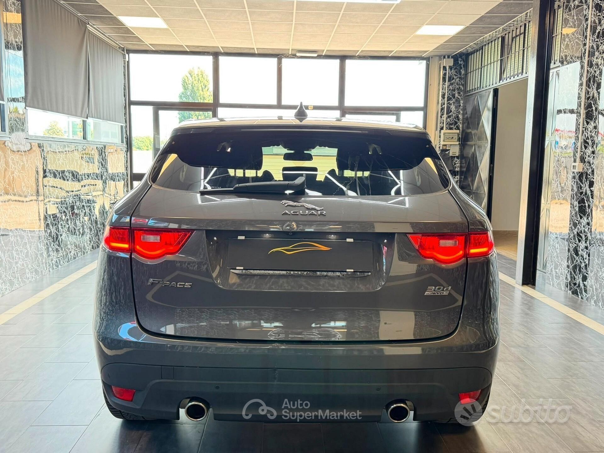 Jaguar F-Pace
