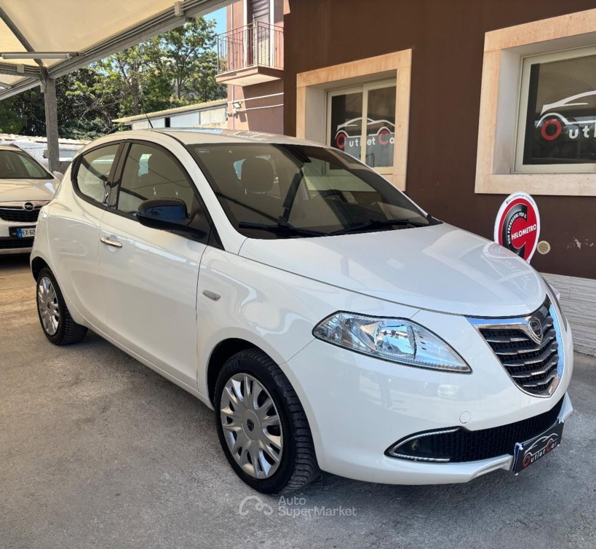Lancia Ypsilon