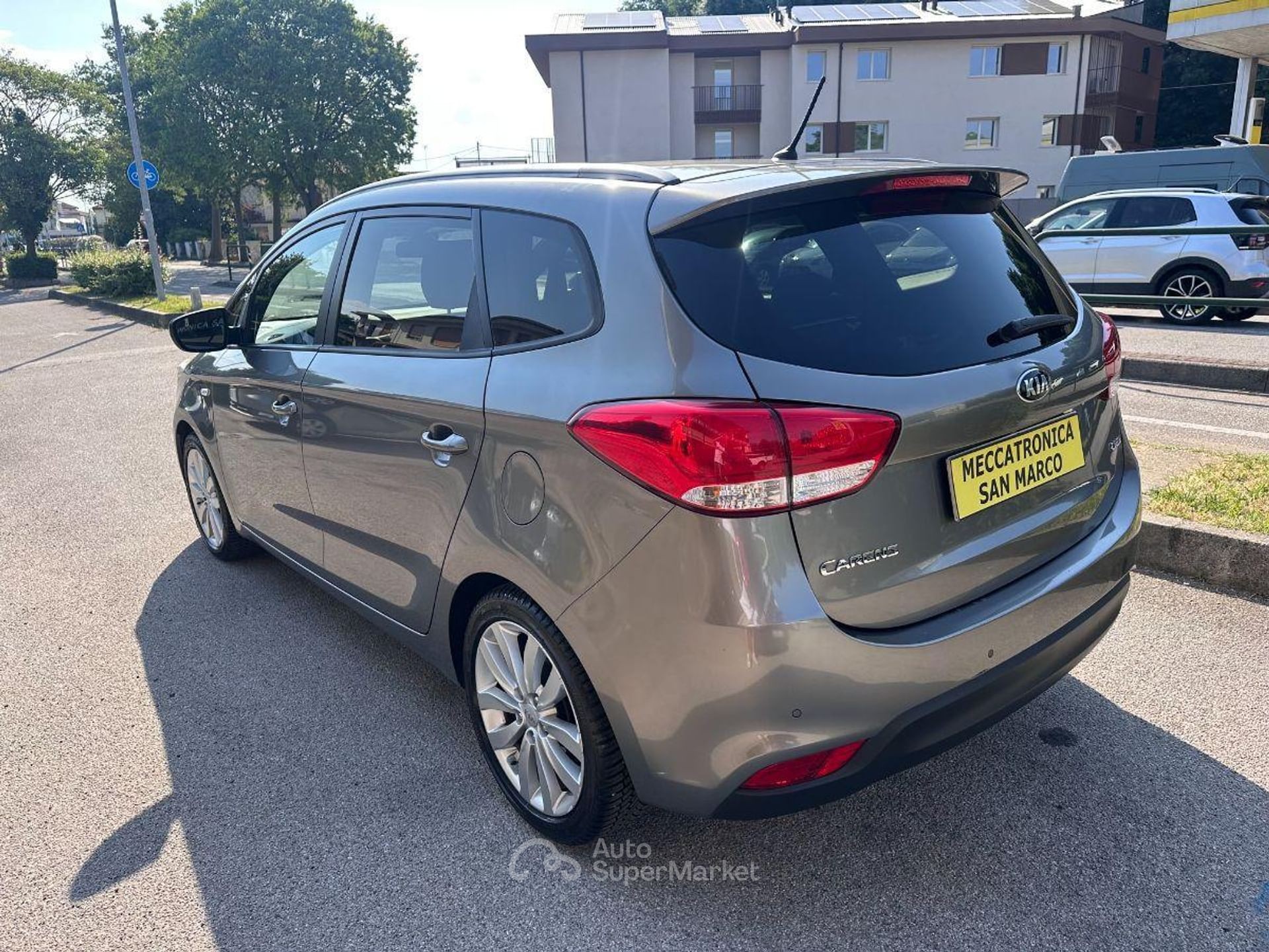 Kia Carens