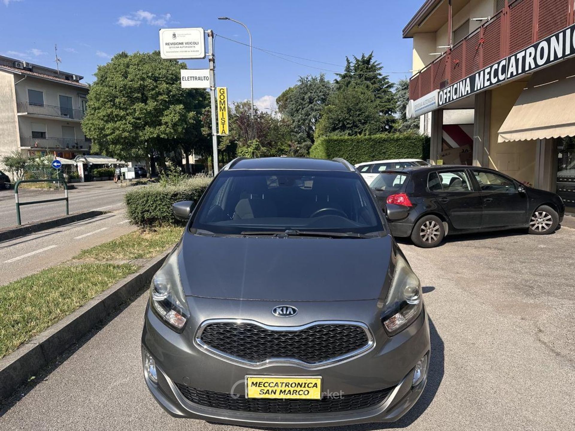 Kia Carens