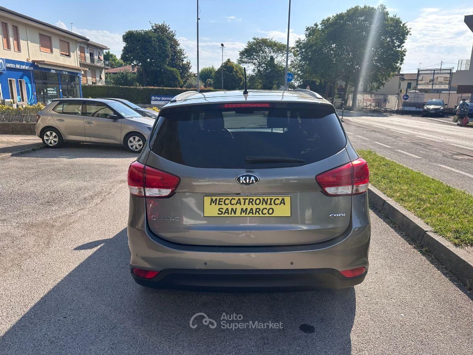 Kia Carens