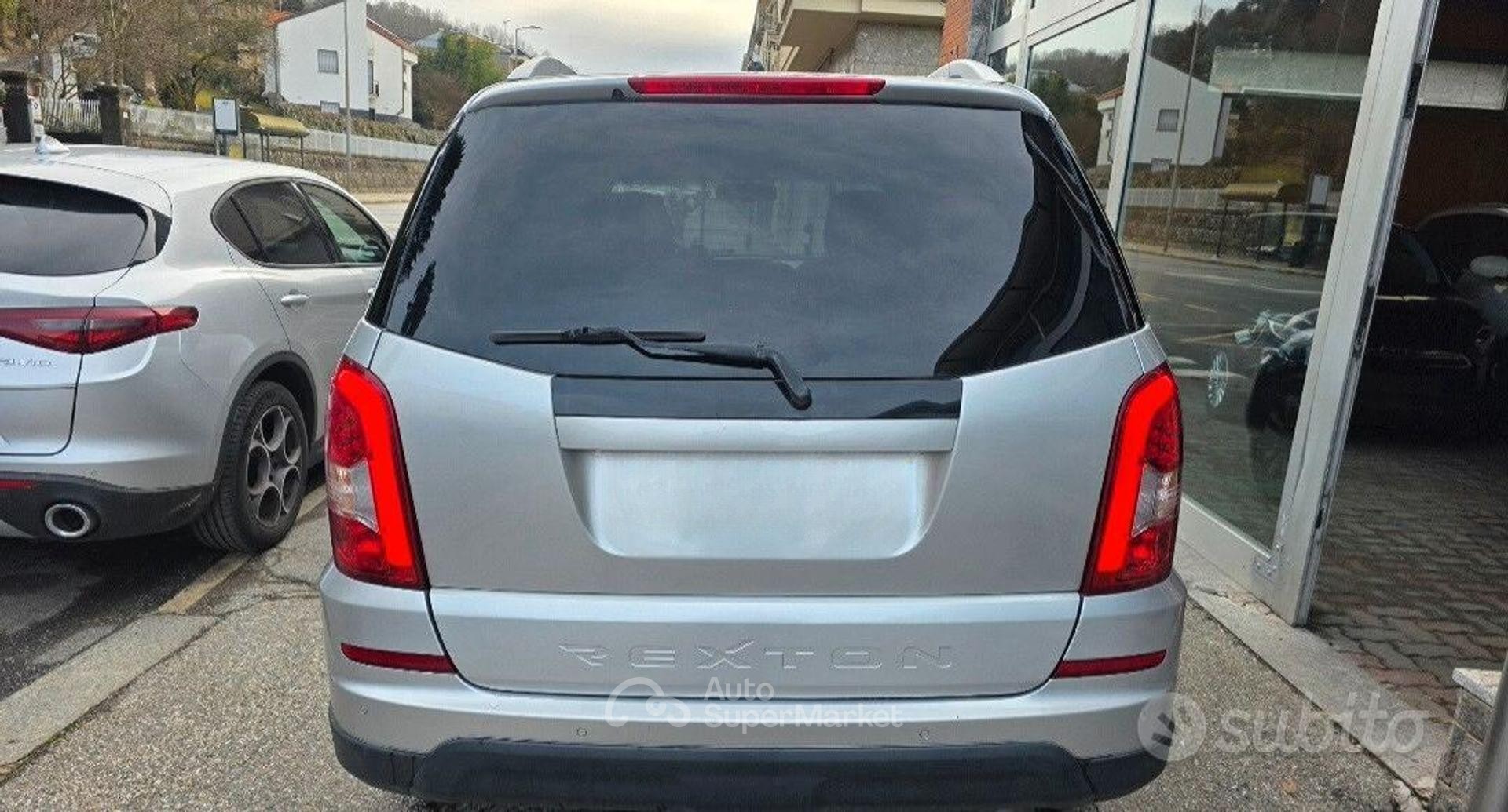 SsangYong Rexton W
