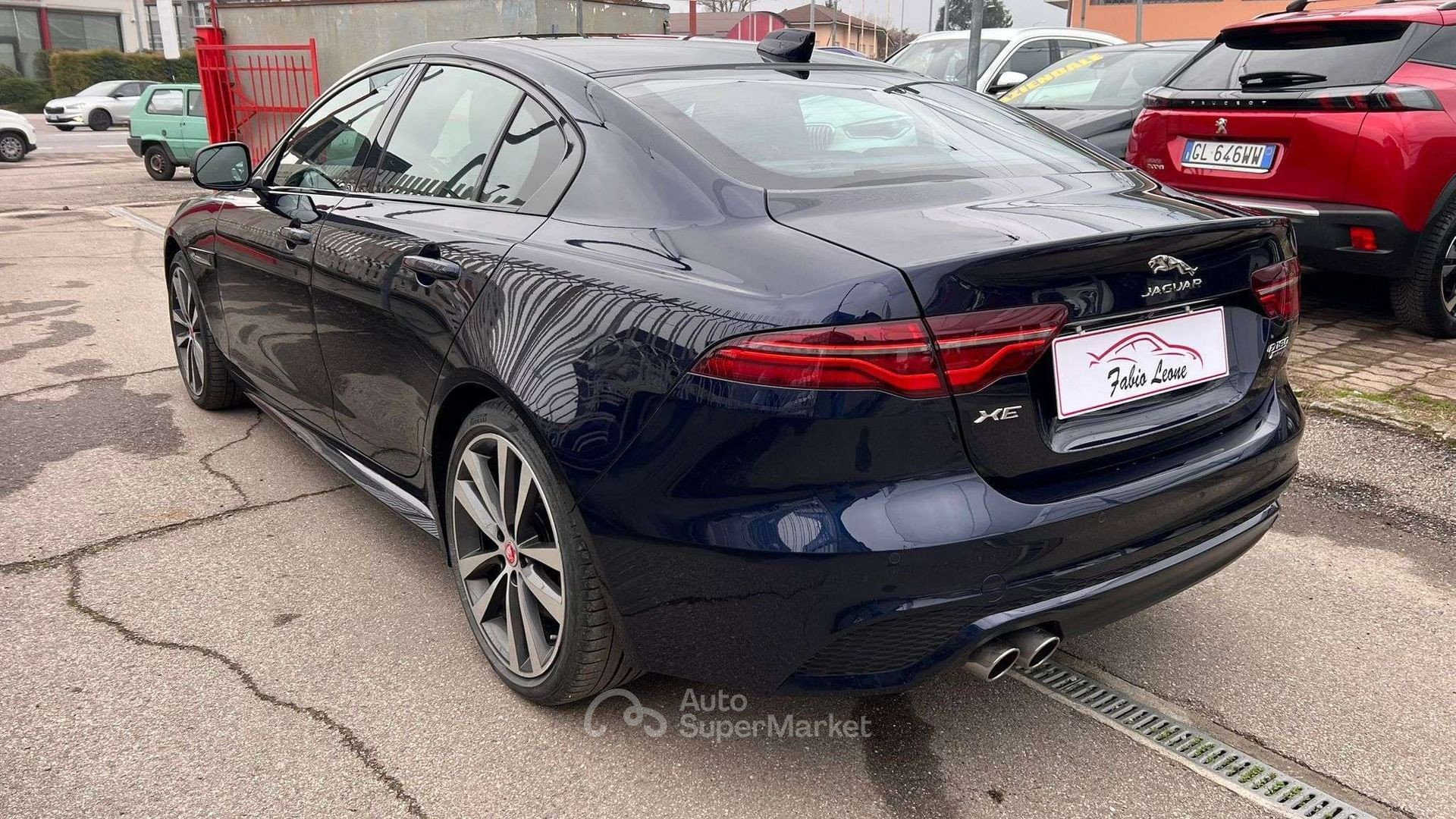Jaguar XE