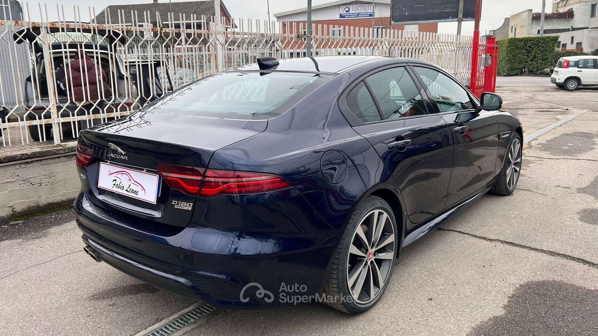 Jaguar XE