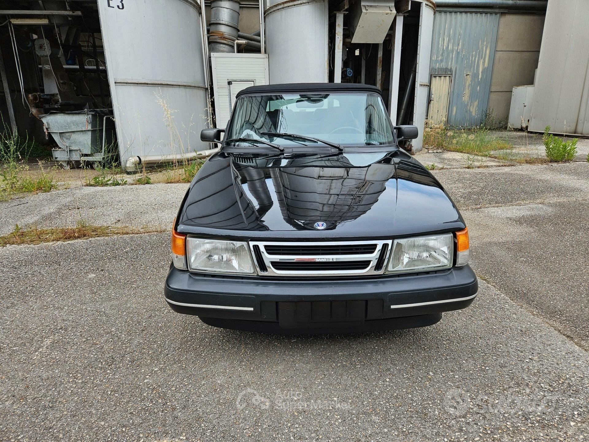 Saab 900