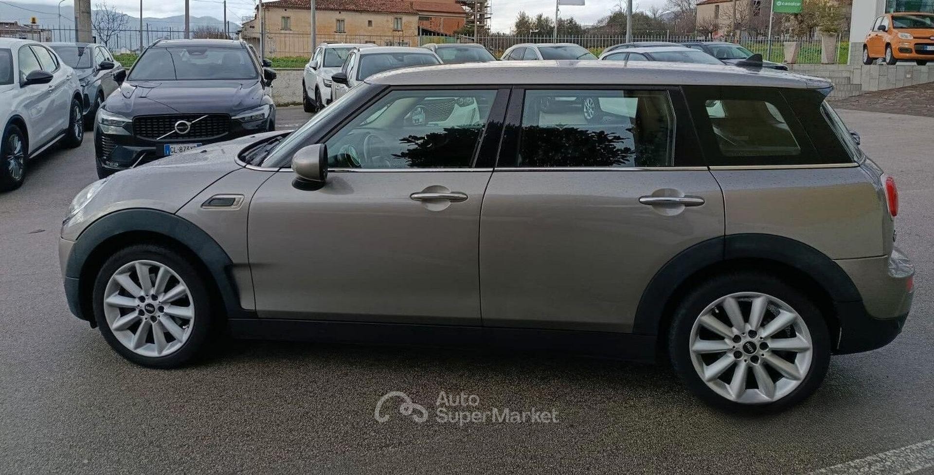 MINI Clubman