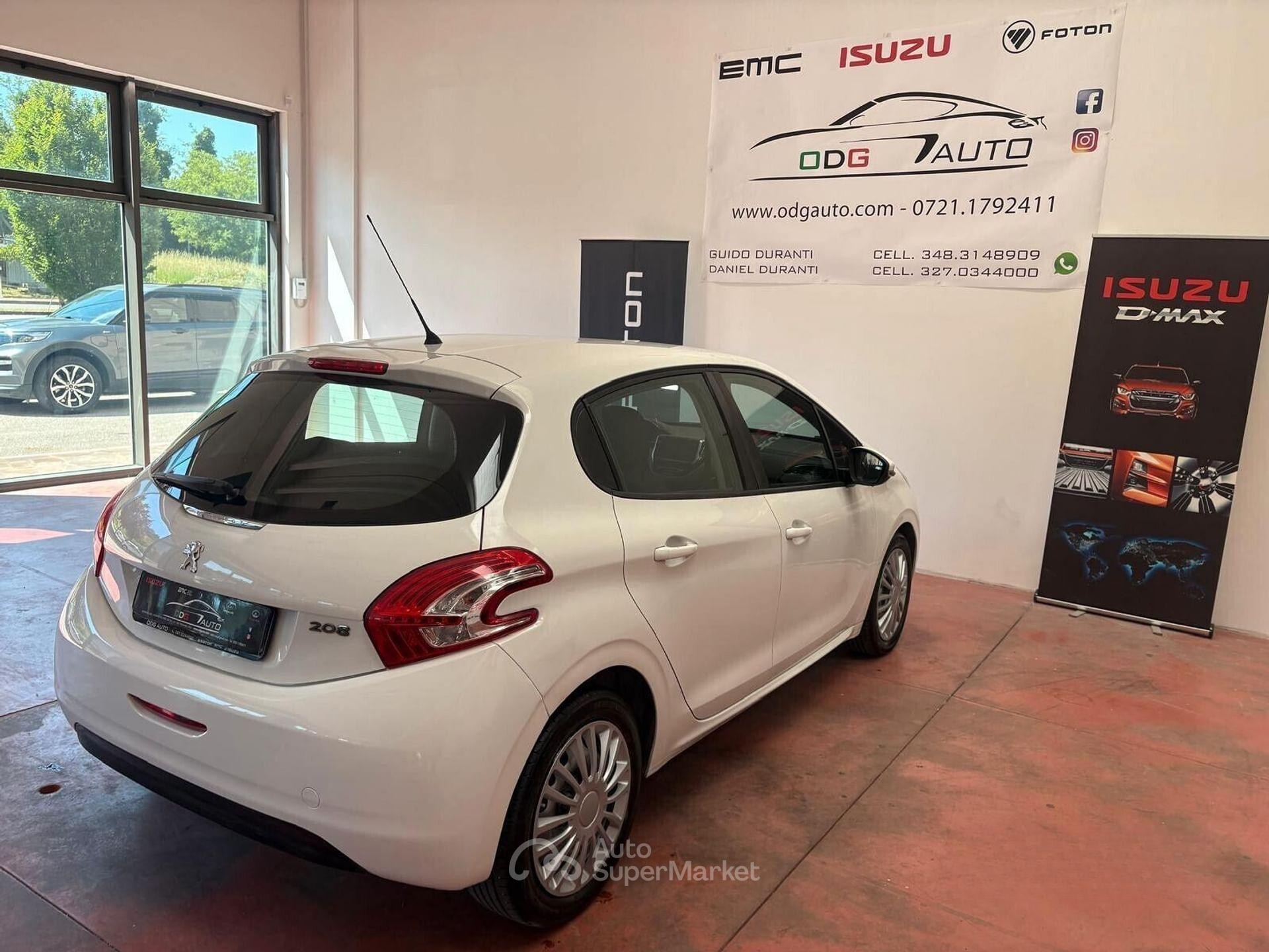 Peugeot 208