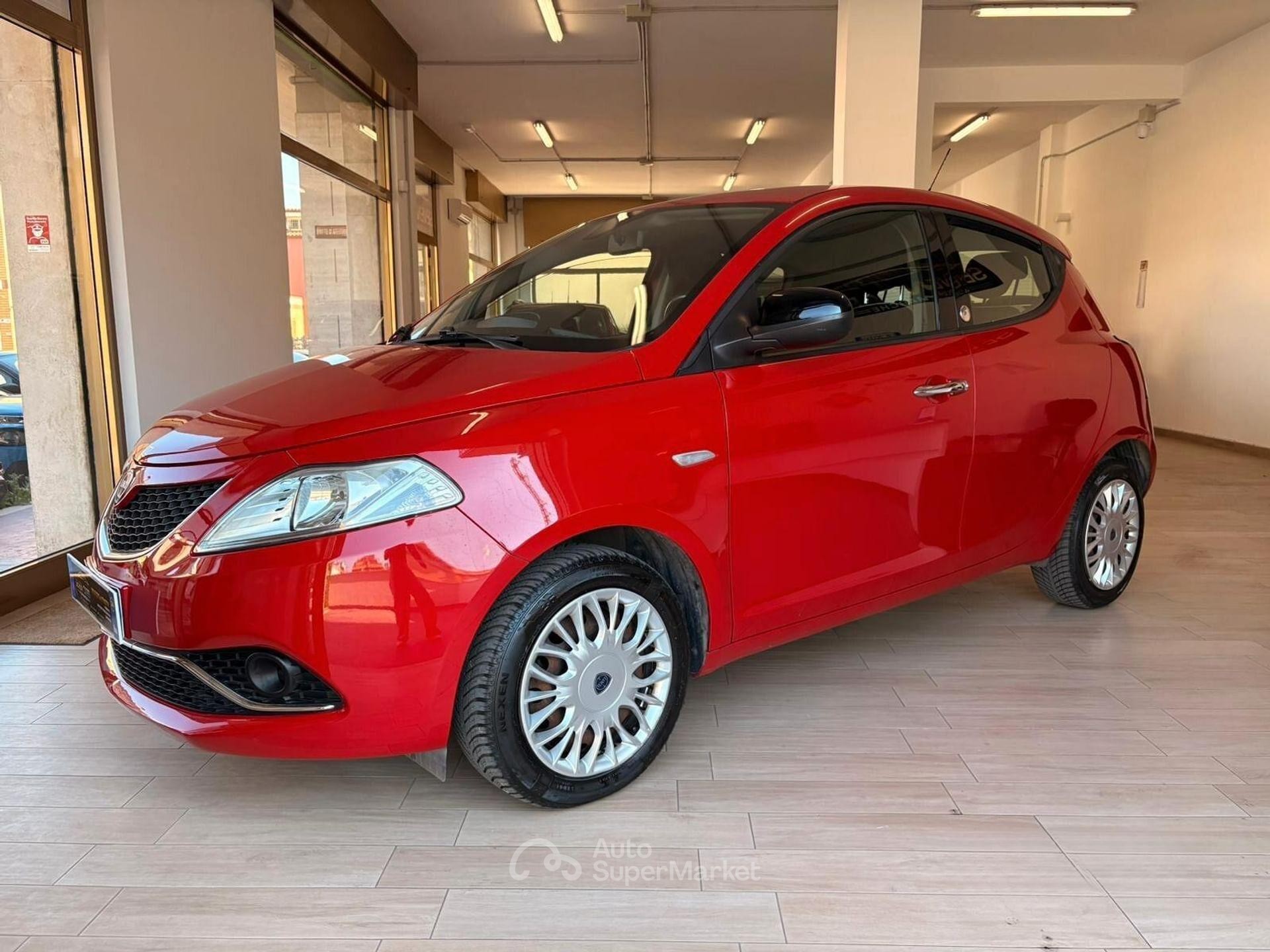 Lancia Ypsilon