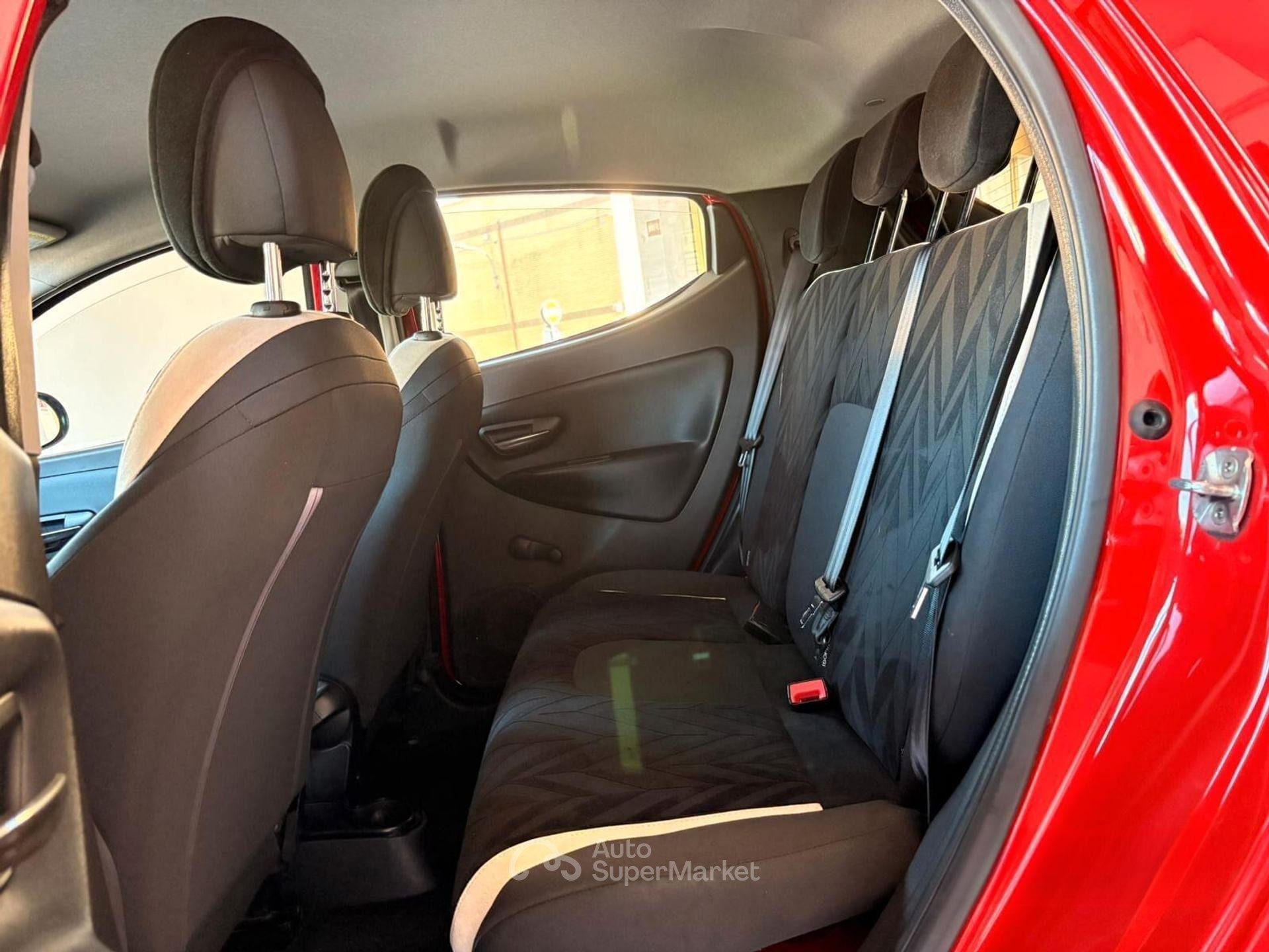Lancia Ypsilon