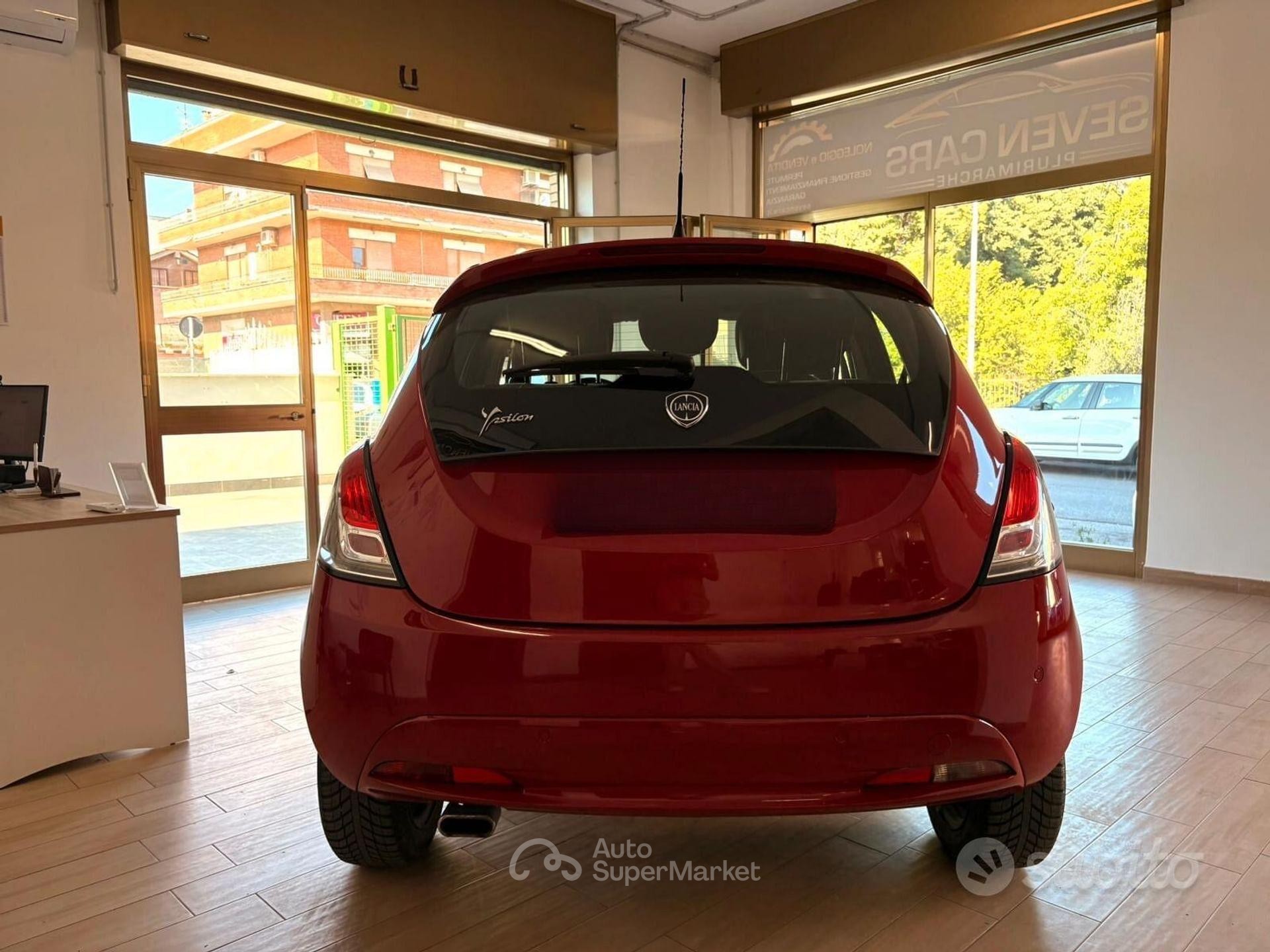 Lancia Ypsilon