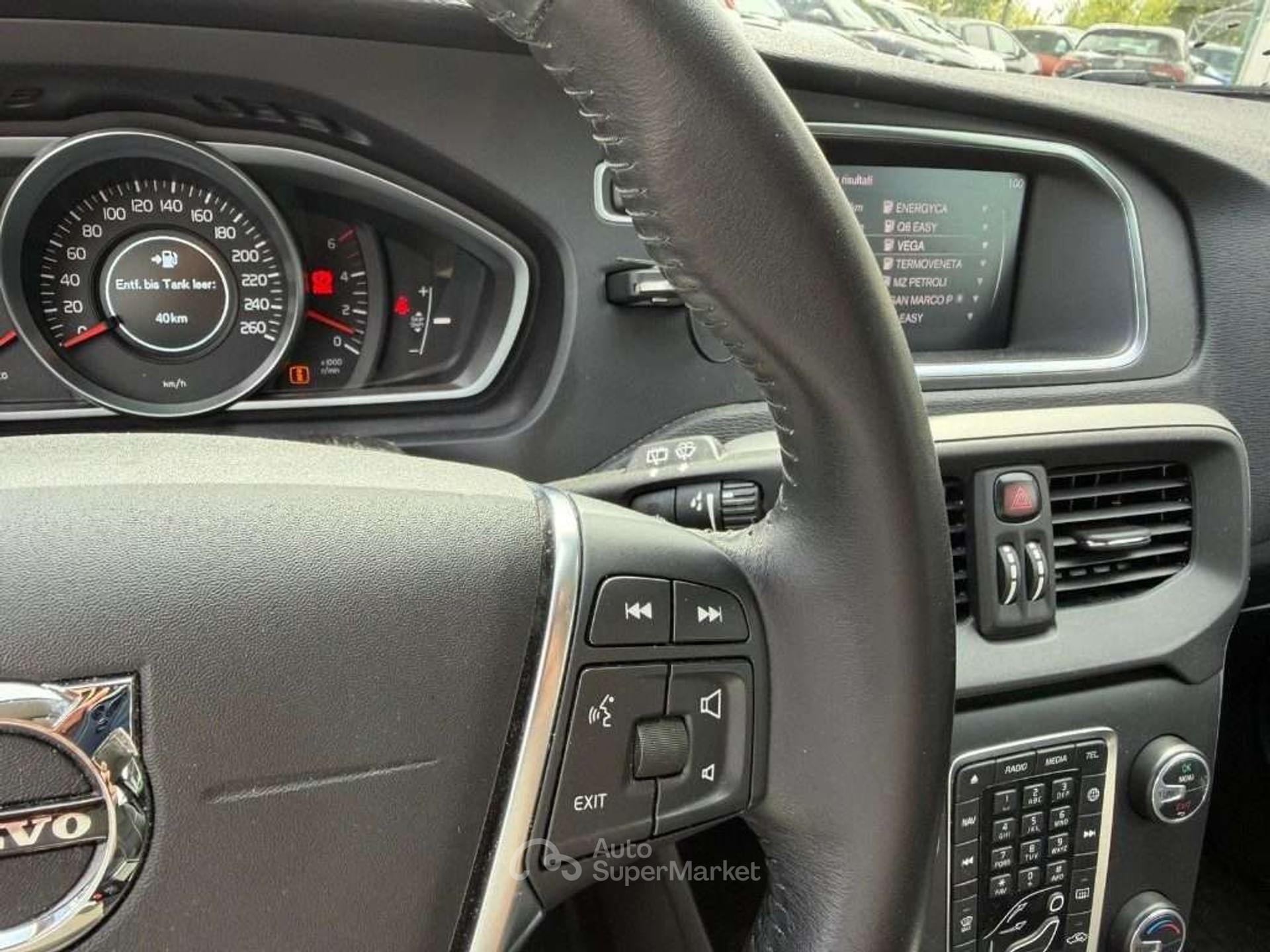 Volvo V40