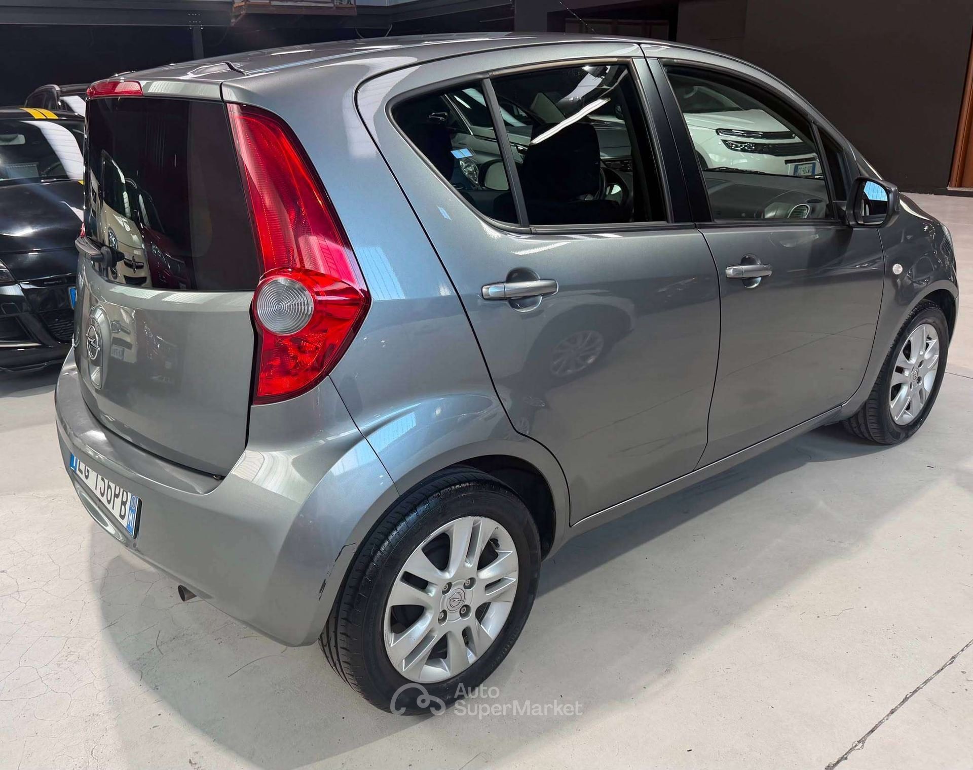 Opel Agila