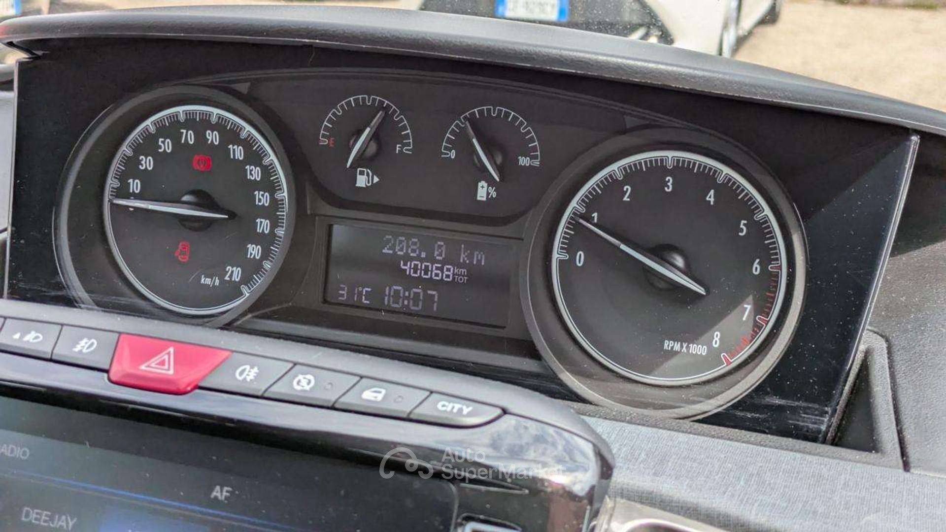 Lancia Ypsilon