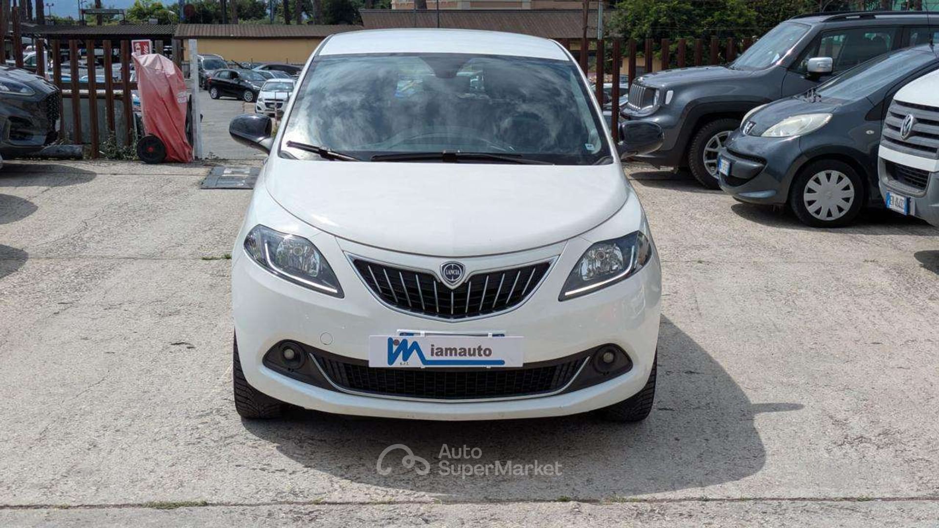 Lancia Ypsilon