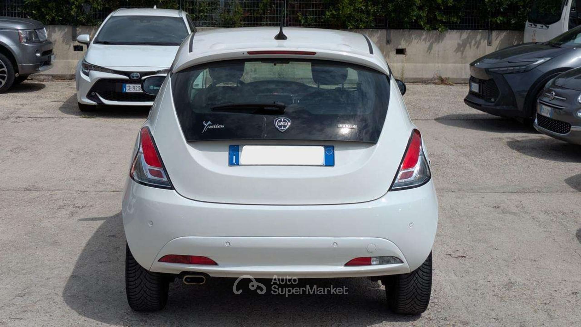Lancia Ypsilon