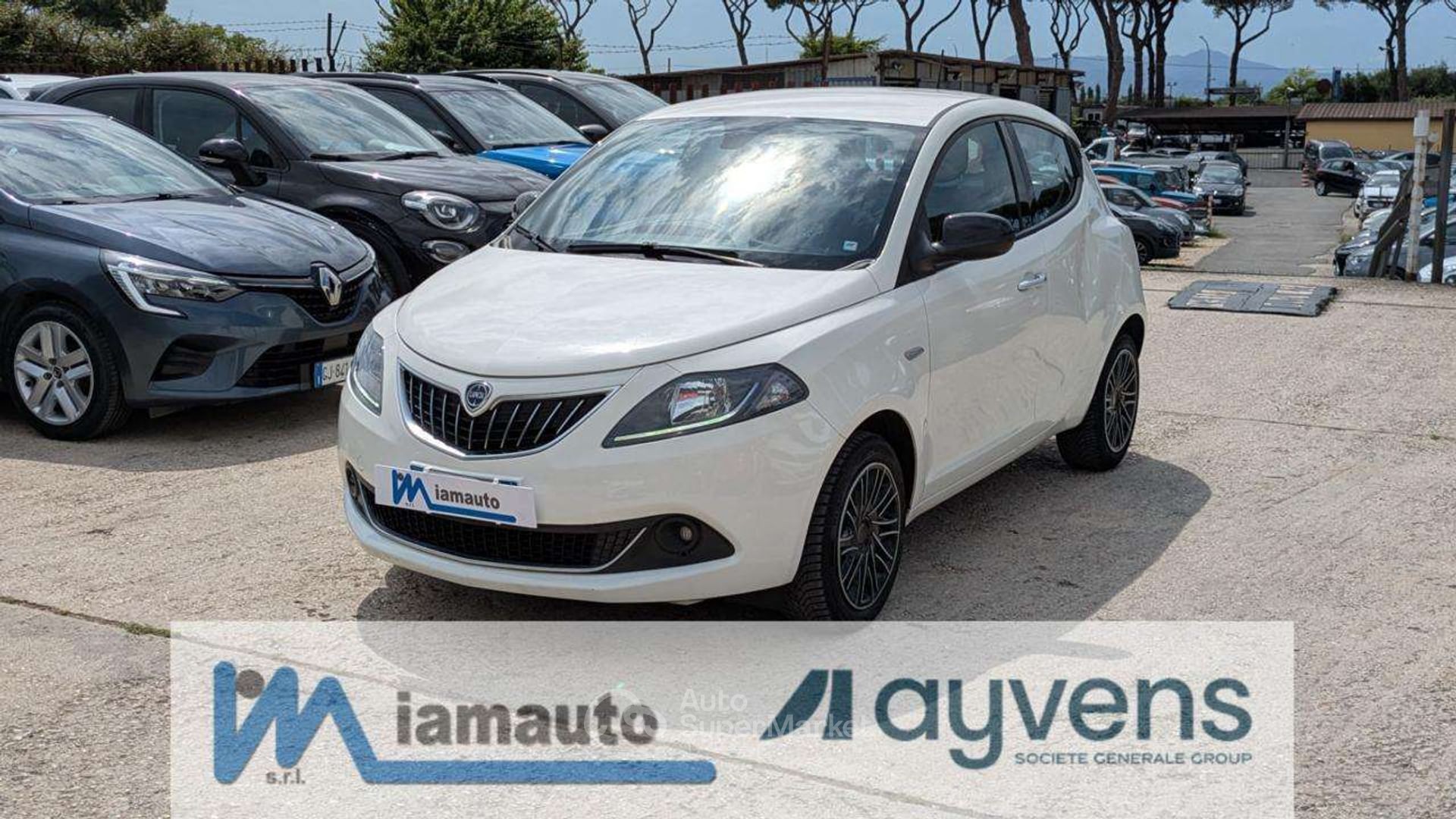 Lancia Ypsilon
