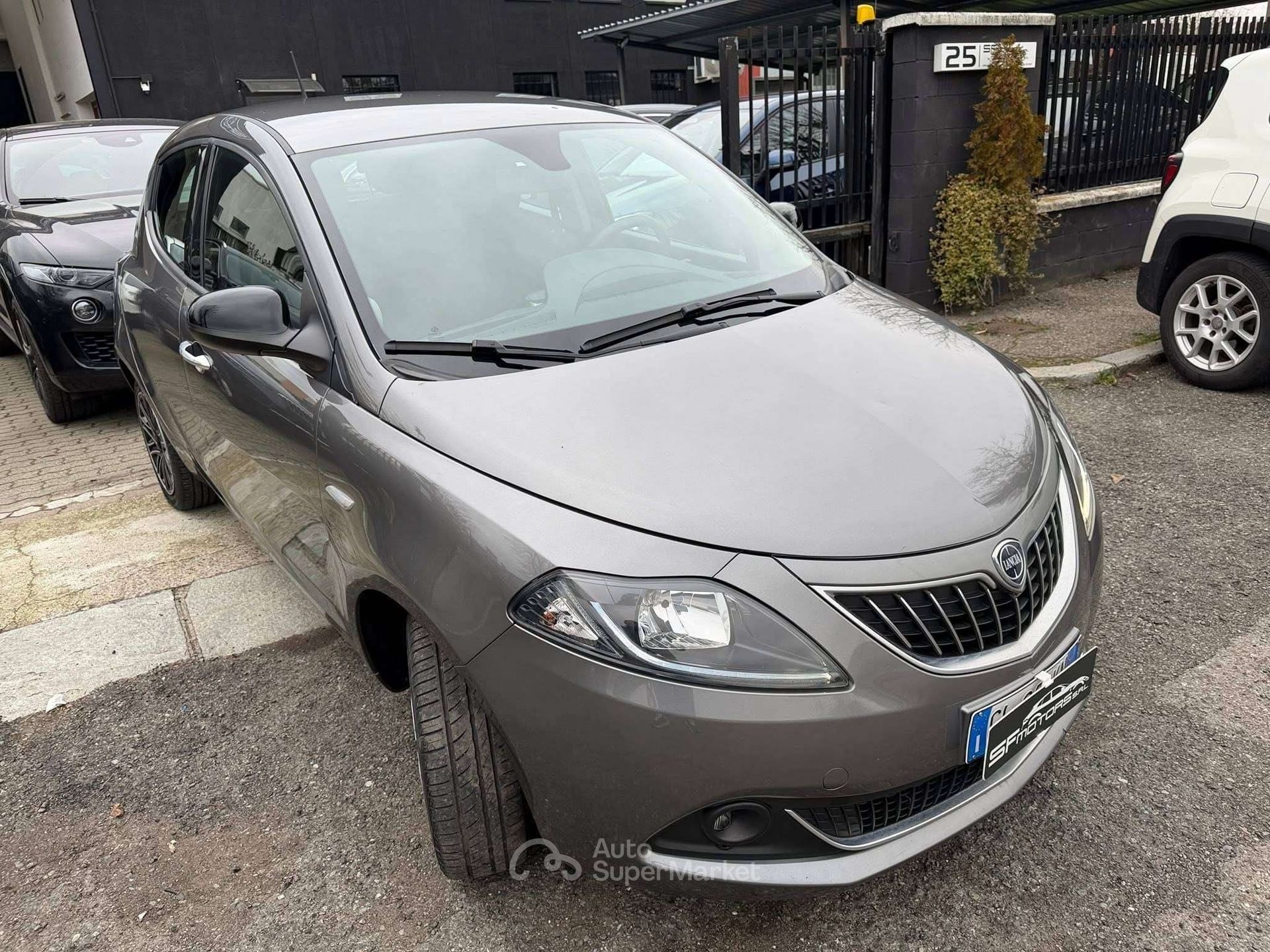 Lancia Ypsilon