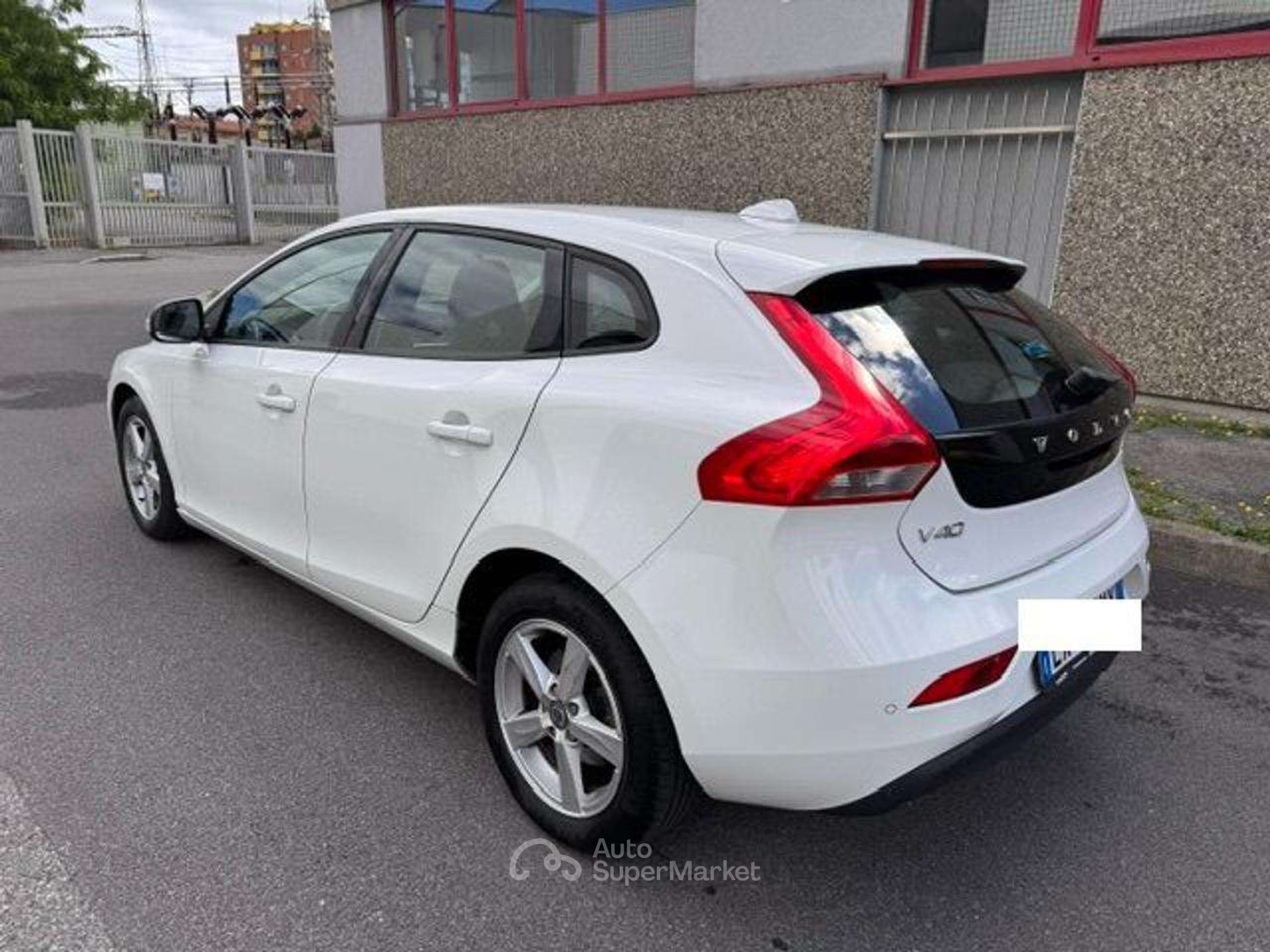Volvo V40