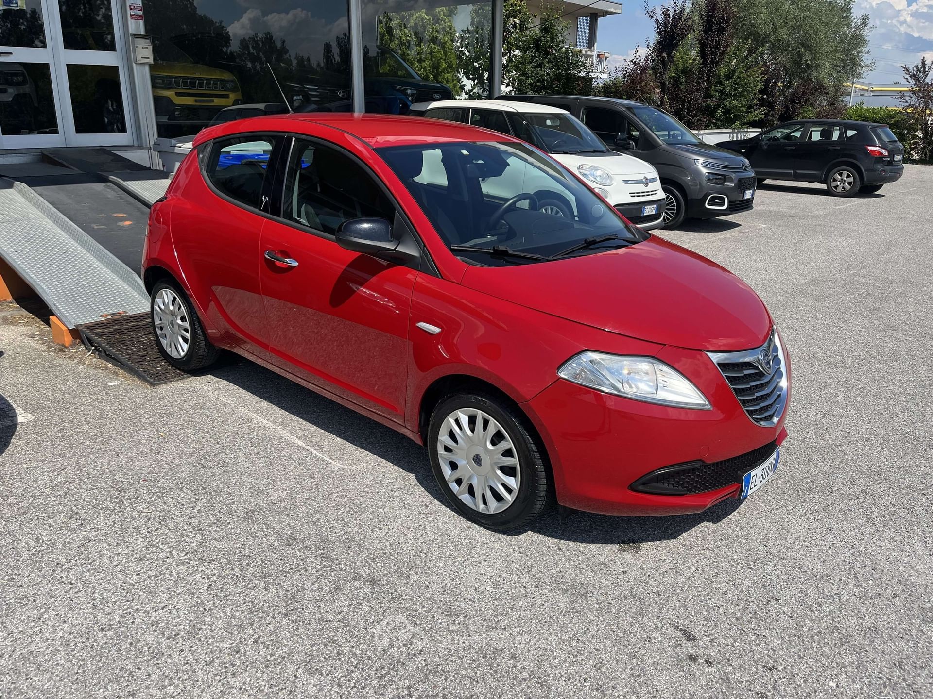 Lancia Ypsilon