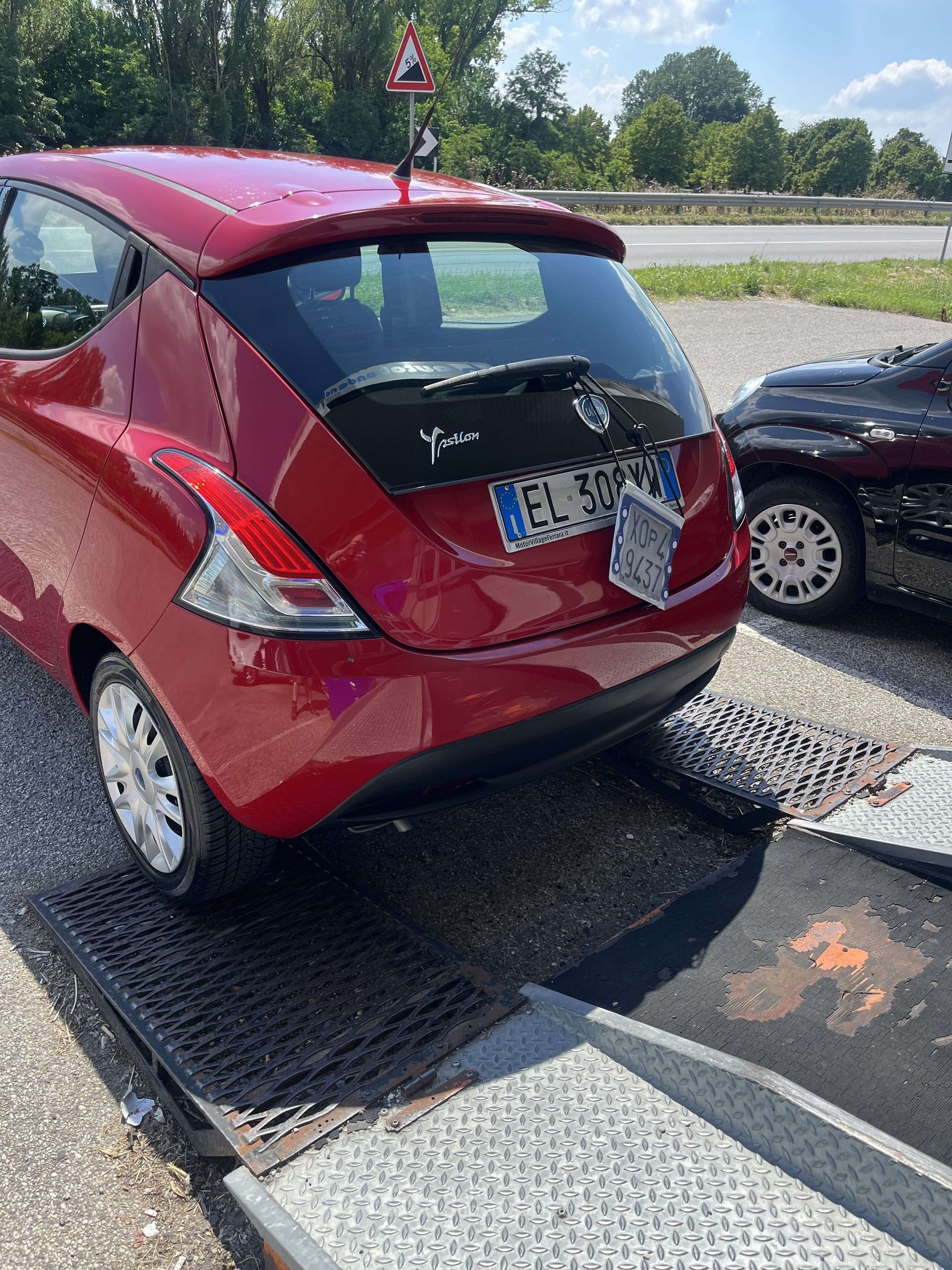 Lancia Ypsilon