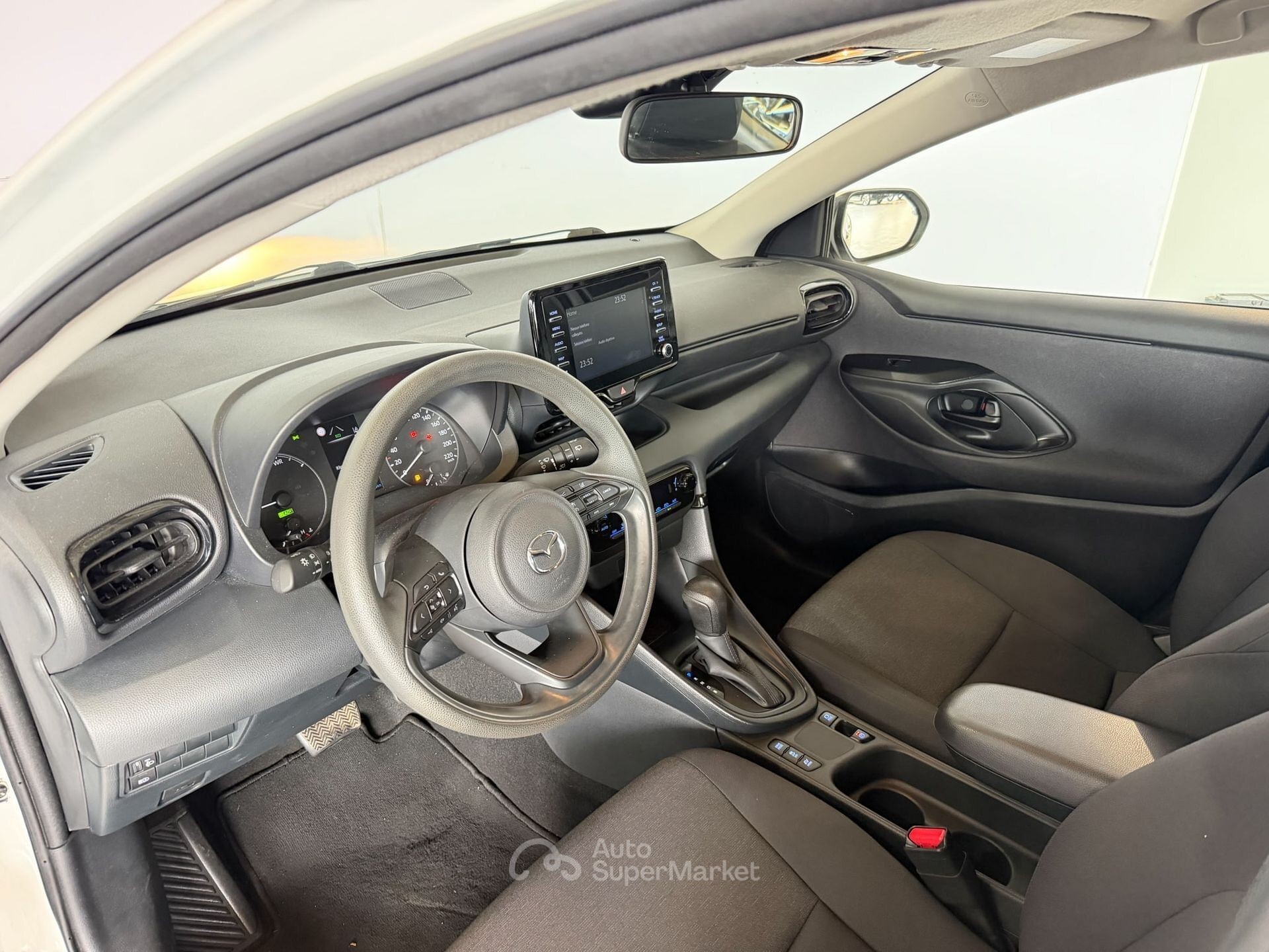 Mazda 2 Hybrid