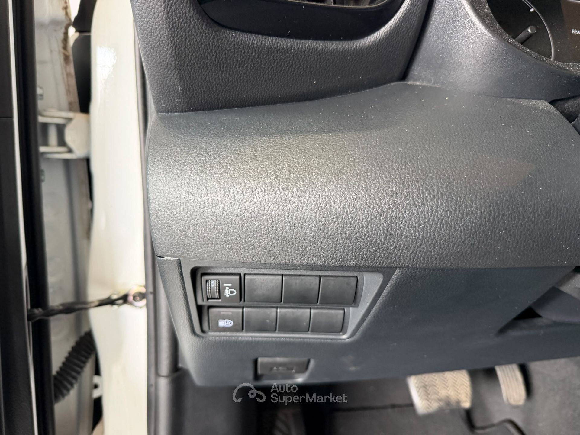 Mazda 2 Hybrid