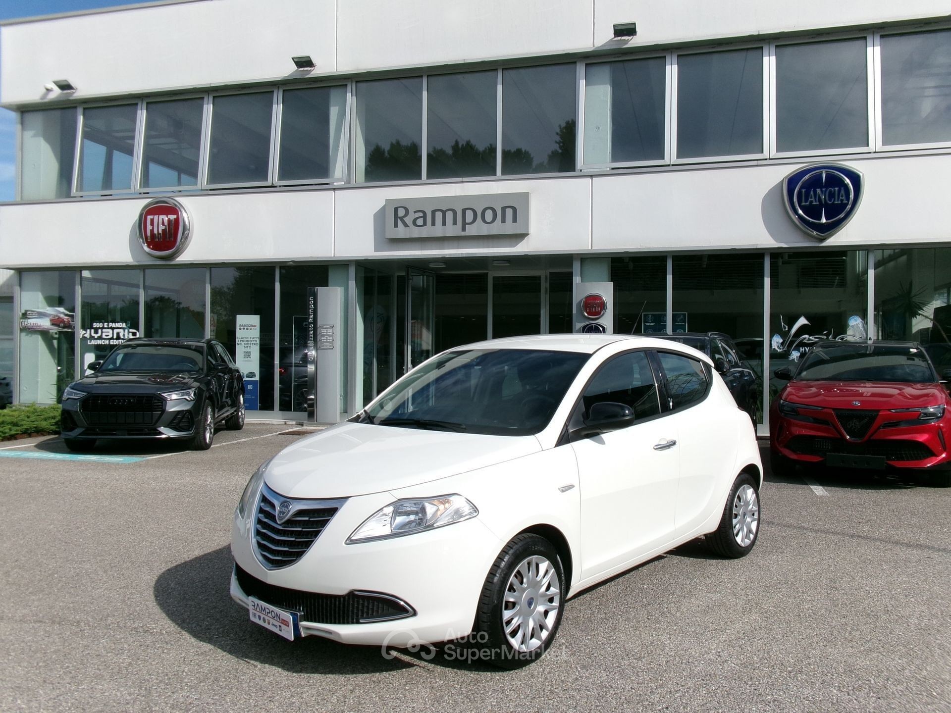 Lancia Ypsilon