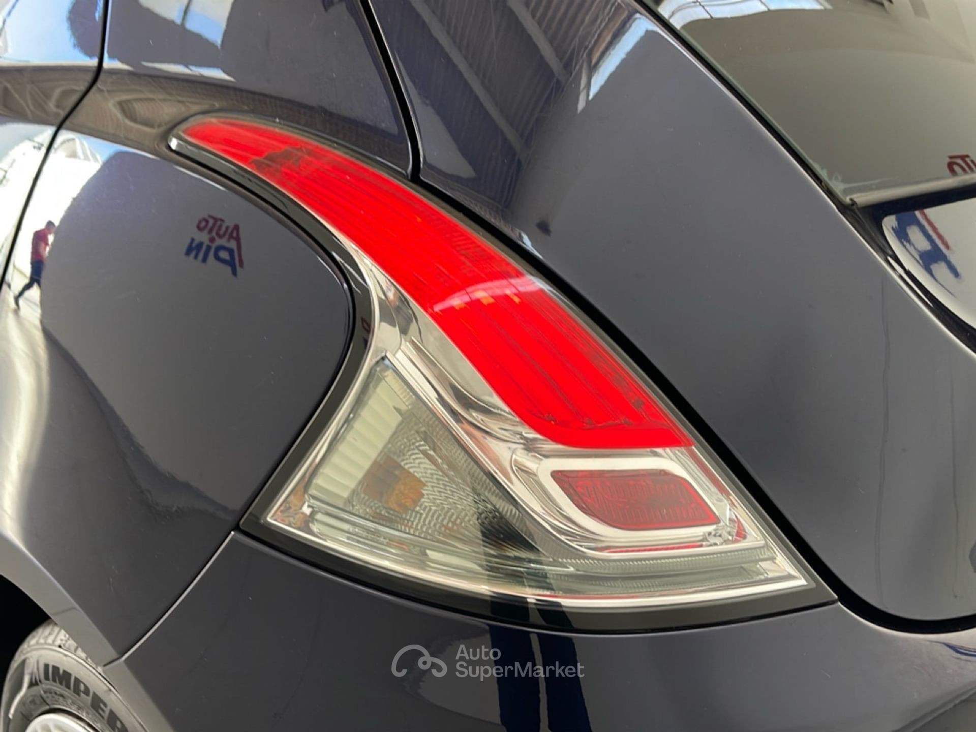 Lancia Ypsilon