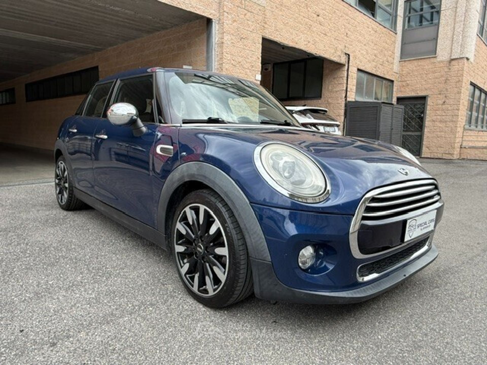 MINI 1.5 Cooper D Hype 5