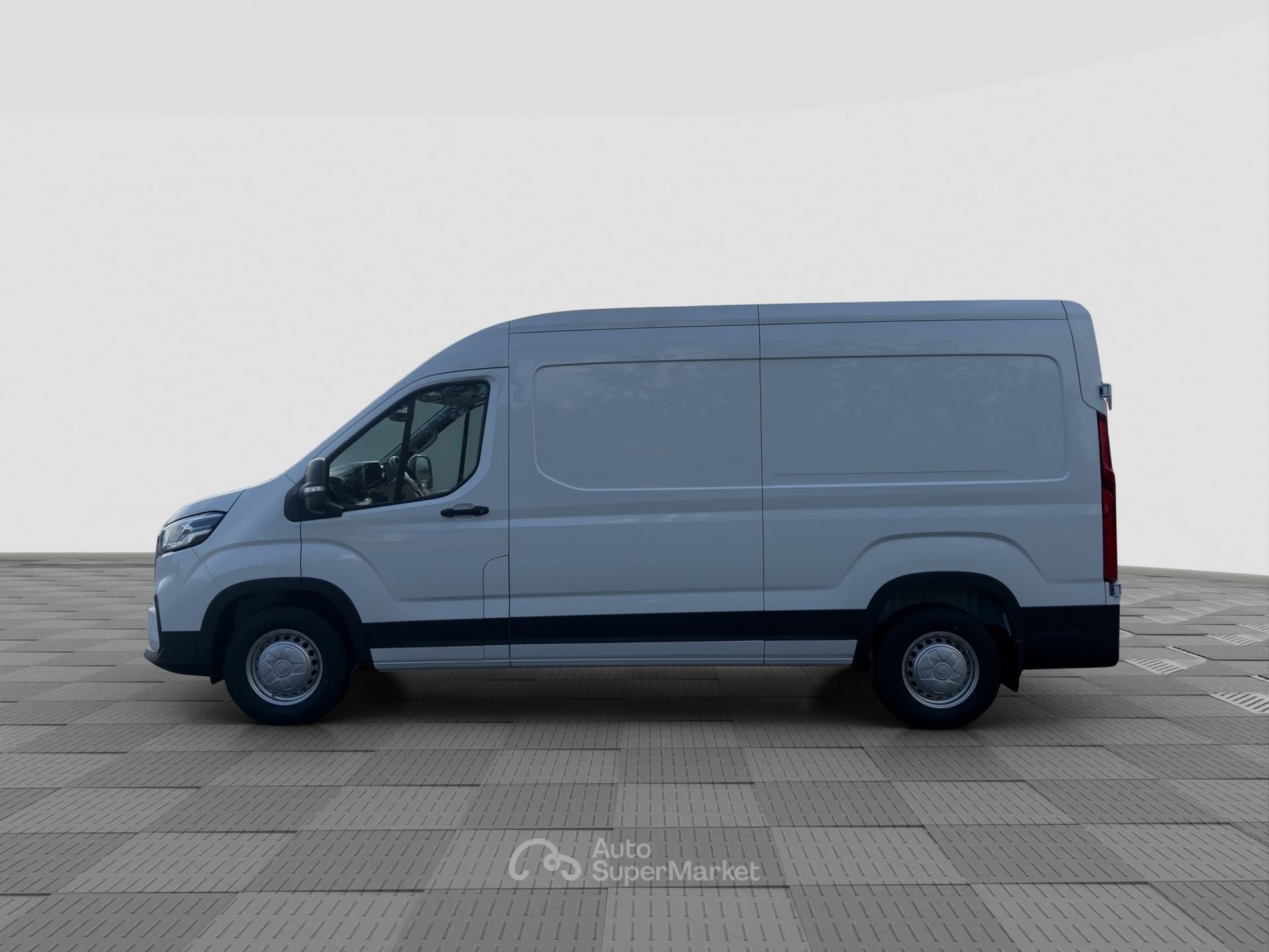 Maxus Deliver9