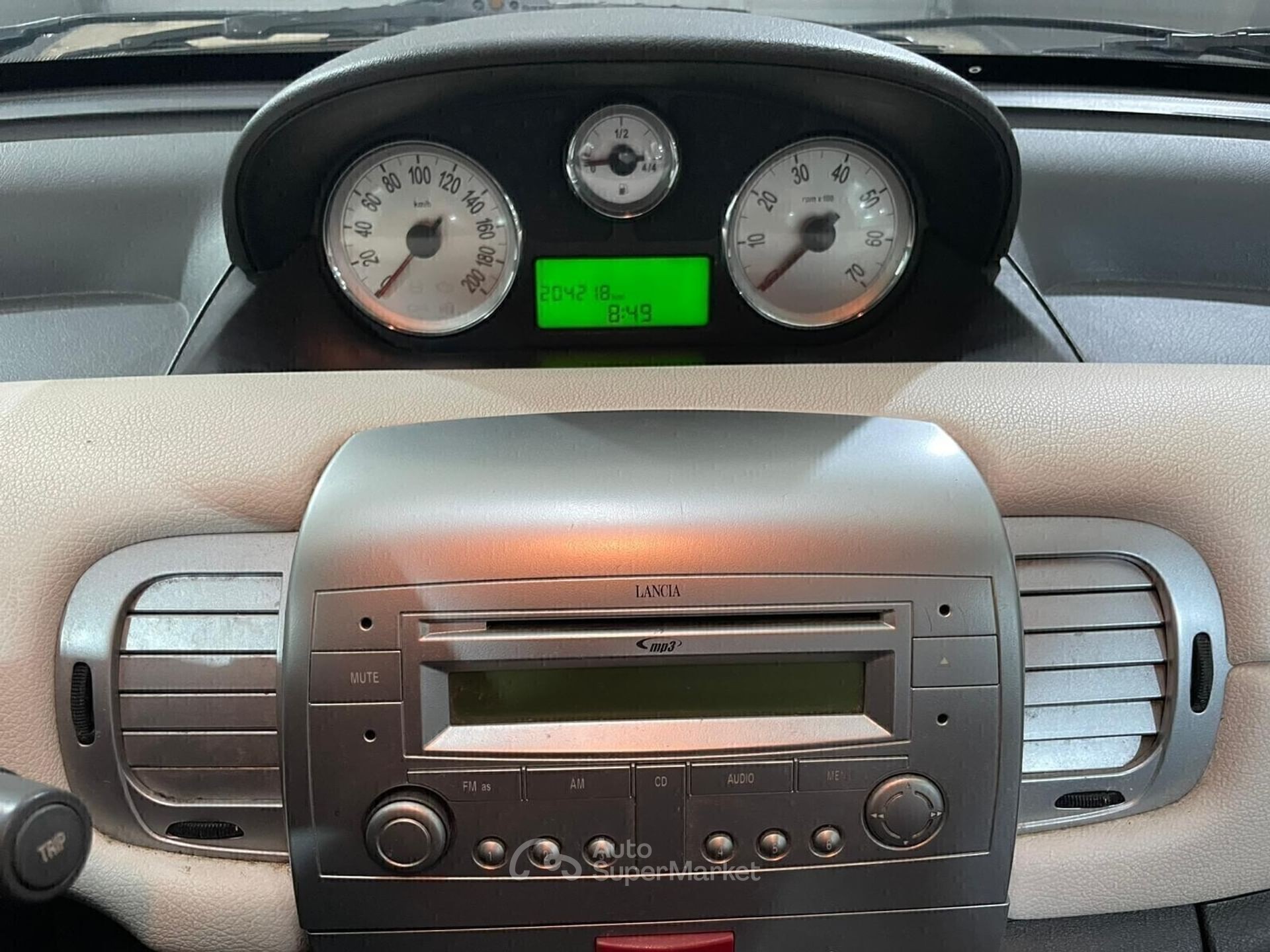 Lancia Ypsilon