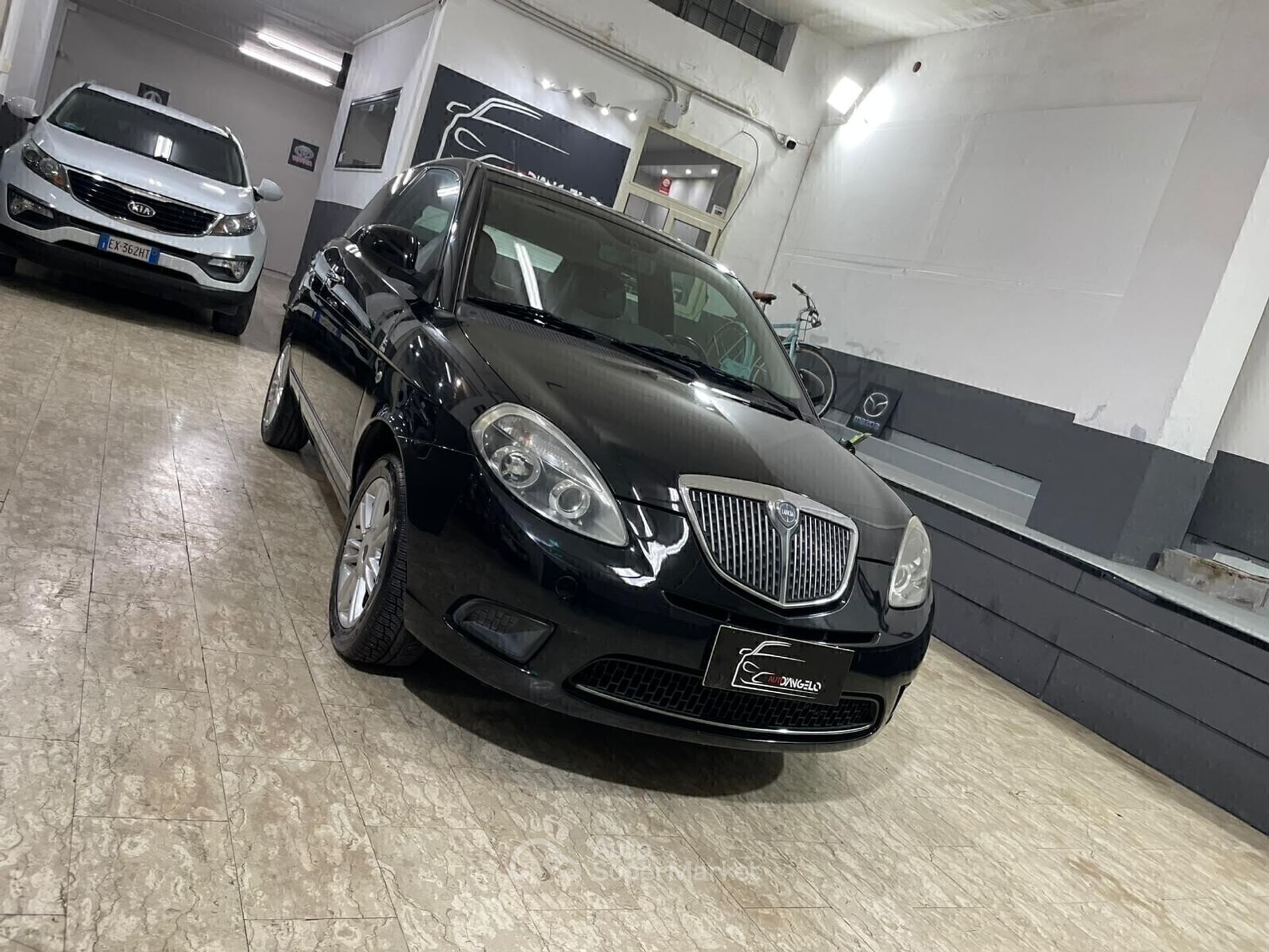 Lancia Ypsilon