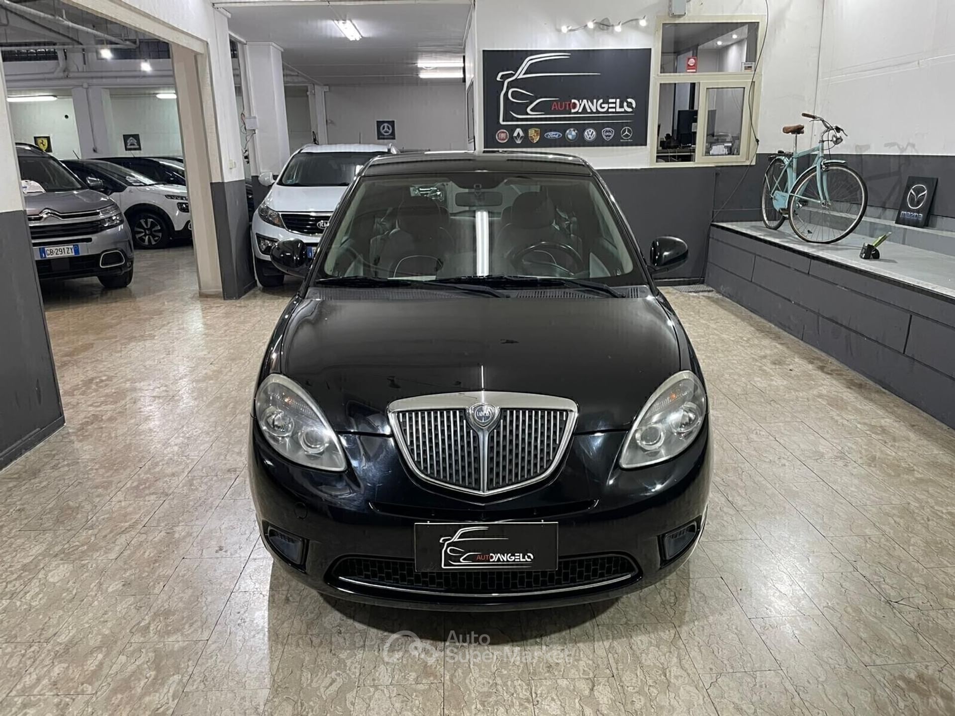 Lancia Ypsilon